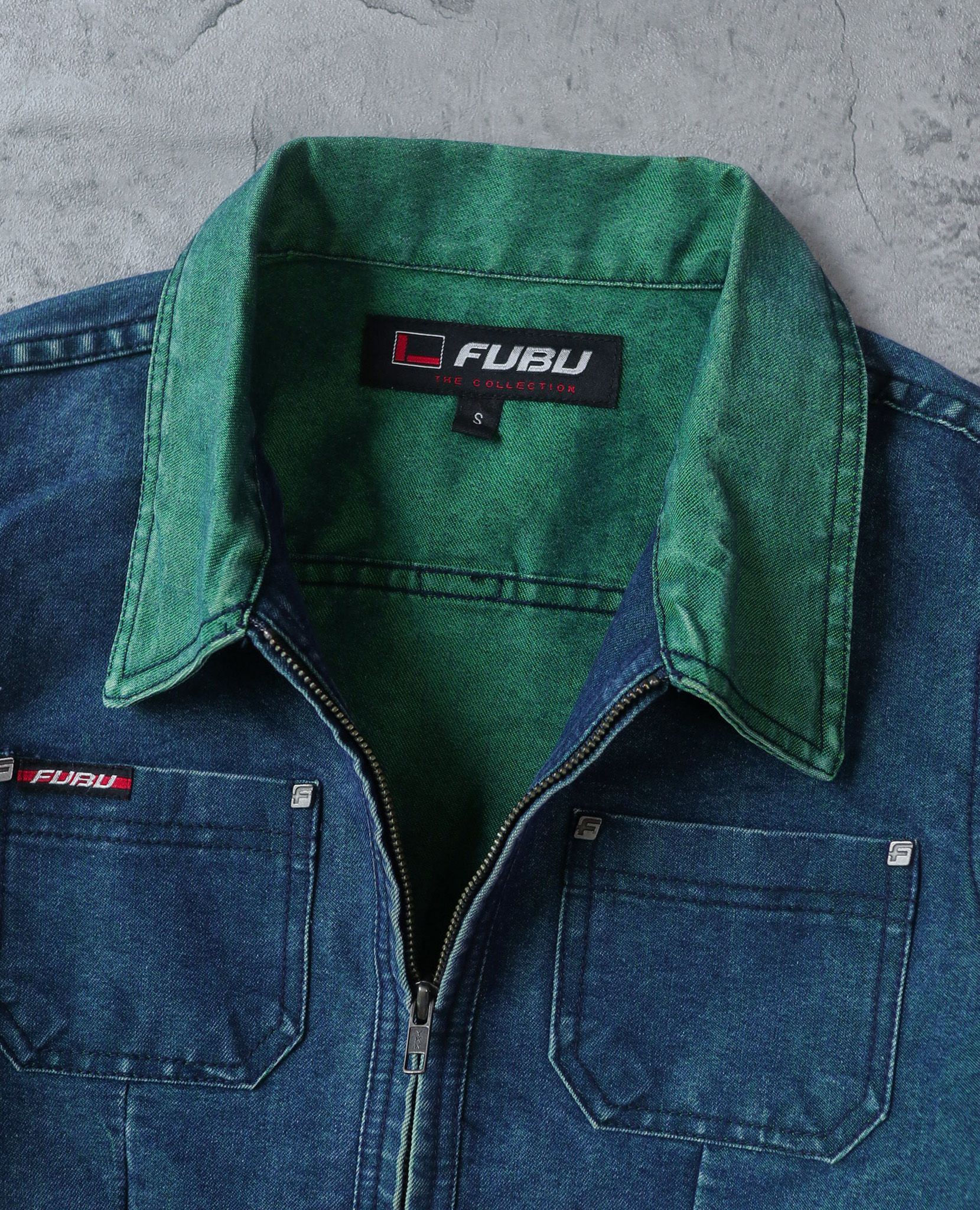  10.09.23 - VTG CROPPED DENIM JACKET - FUBU 