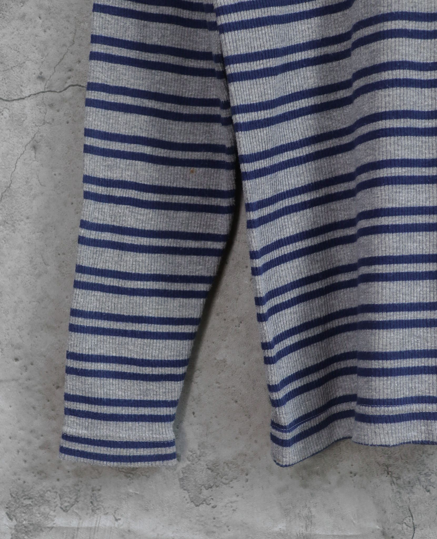  10.05.23 - VTG LONGSLEEVE SHIRT - HANES 