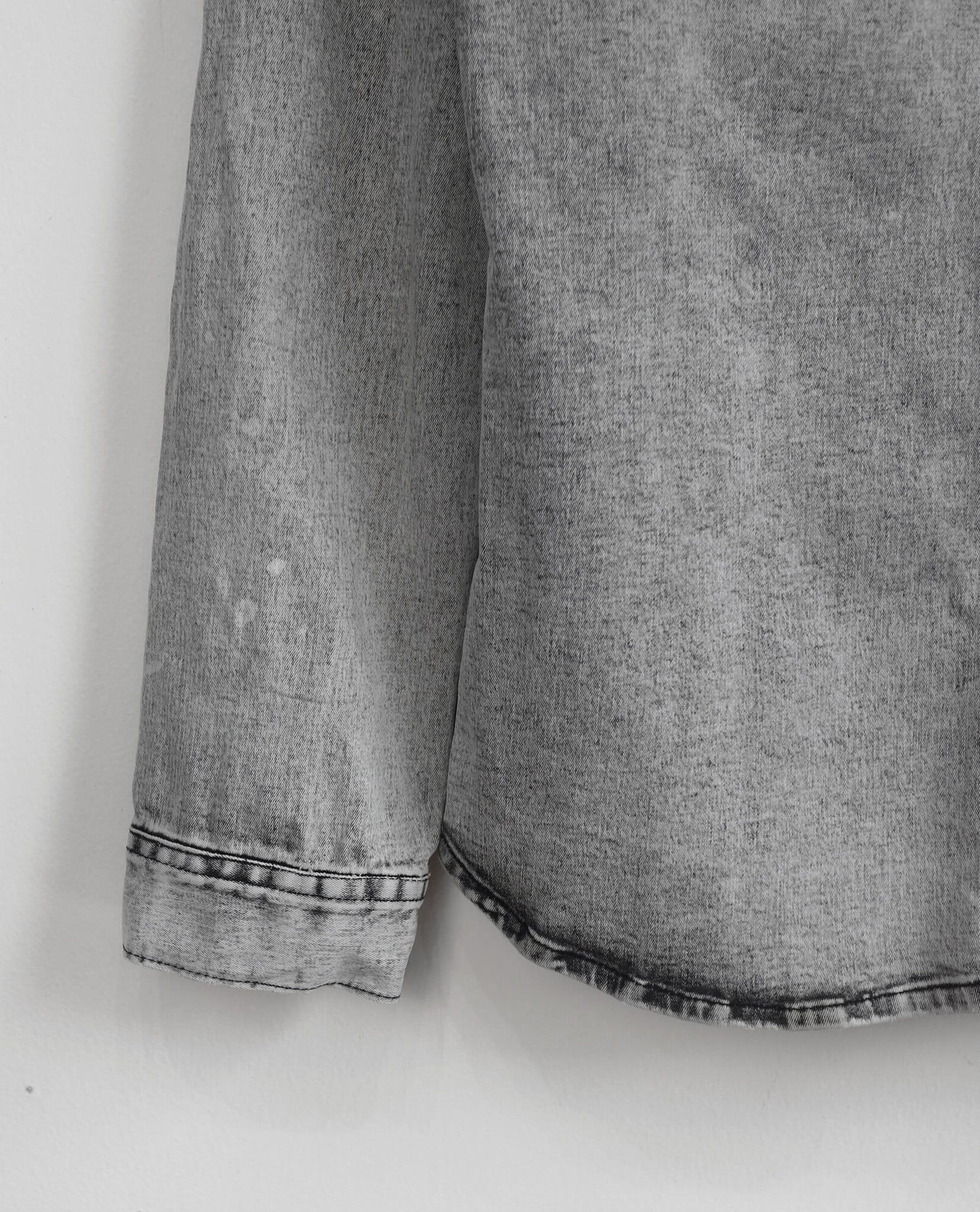  06.15.23 - VTG DENIM BUTTON UP SHIRT - BLACK LABEL CO 