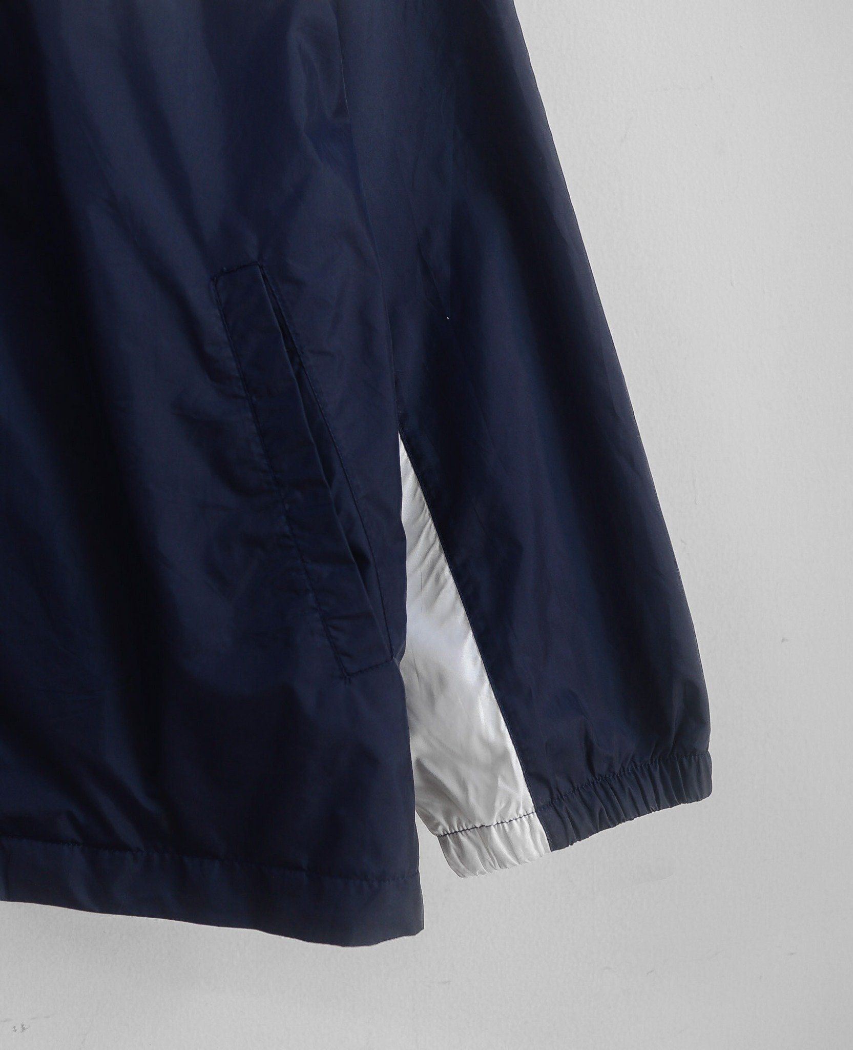  09.29.24 - VTG WINDBREAKER JACKET - NIKE 00s 