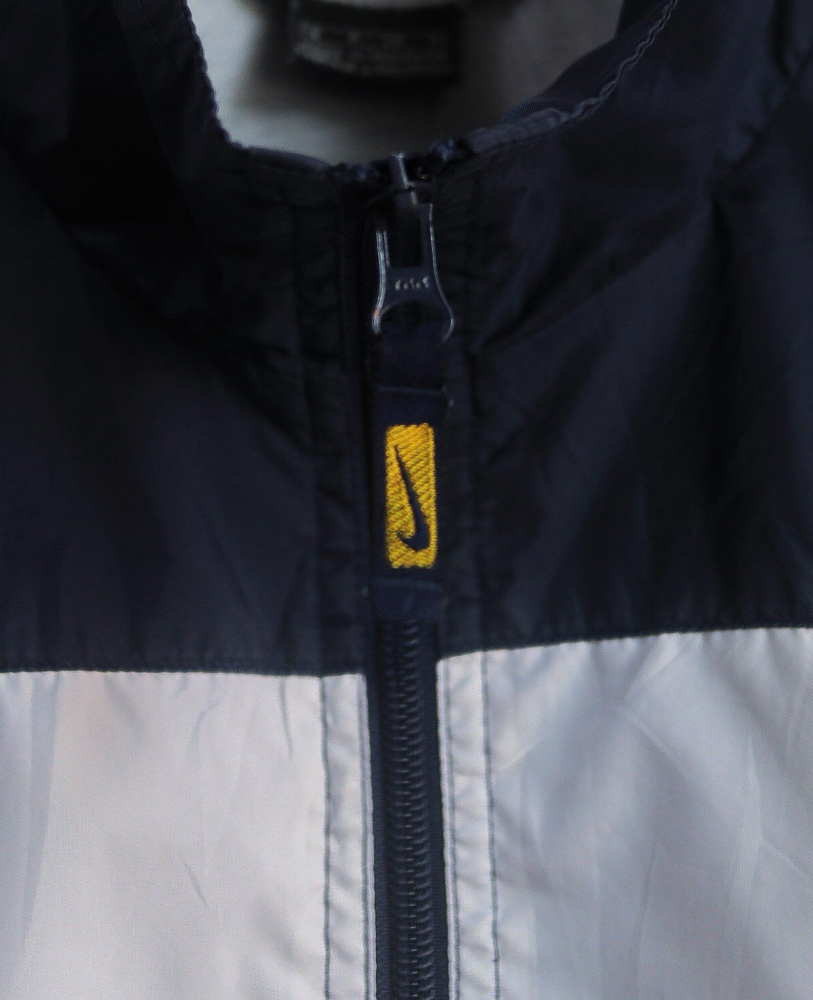  09.29.24 - VTG WINDBREAKER JACKET - NIKE 00s 