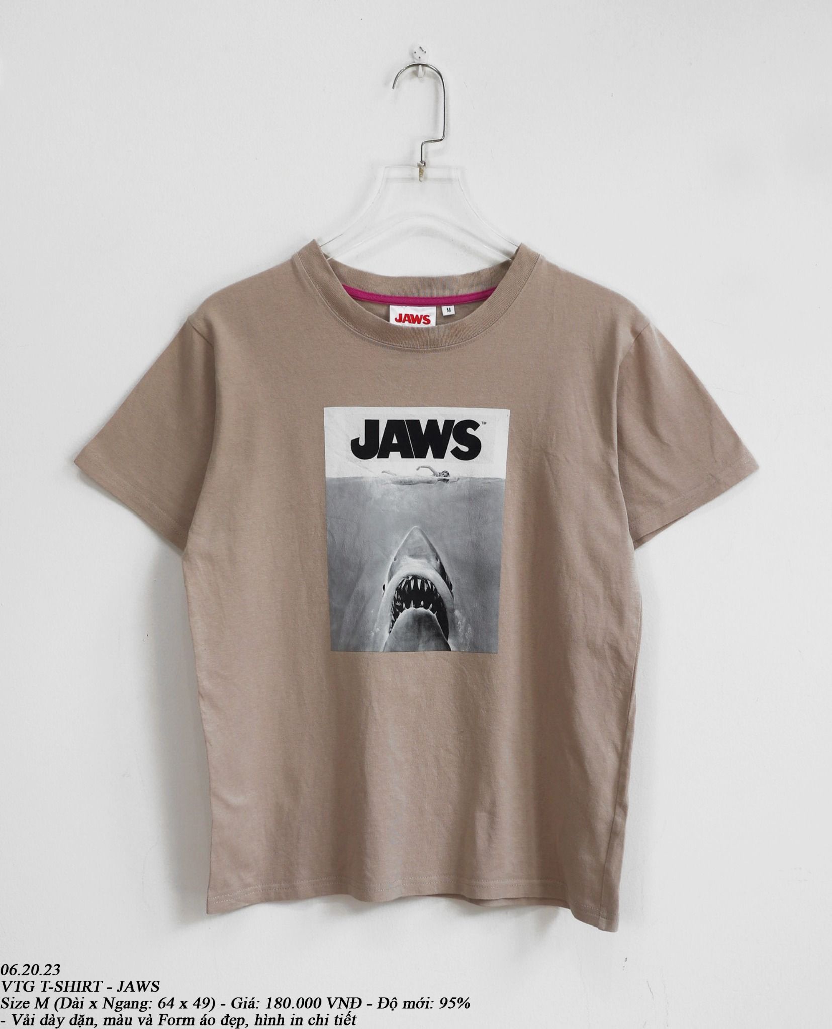 06.20.23 - VTG T-SHIRT - JAWS 