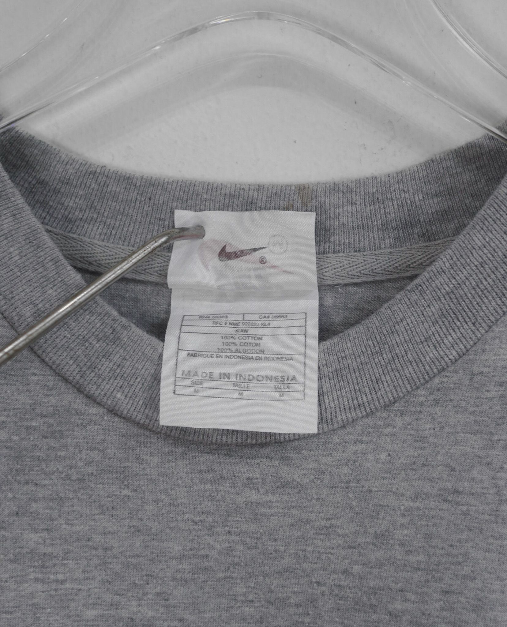  06.23.23 - VTG T-SHIRT - NIKE 90s 