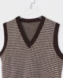  10.13.22 - VTG KNIT VEST 