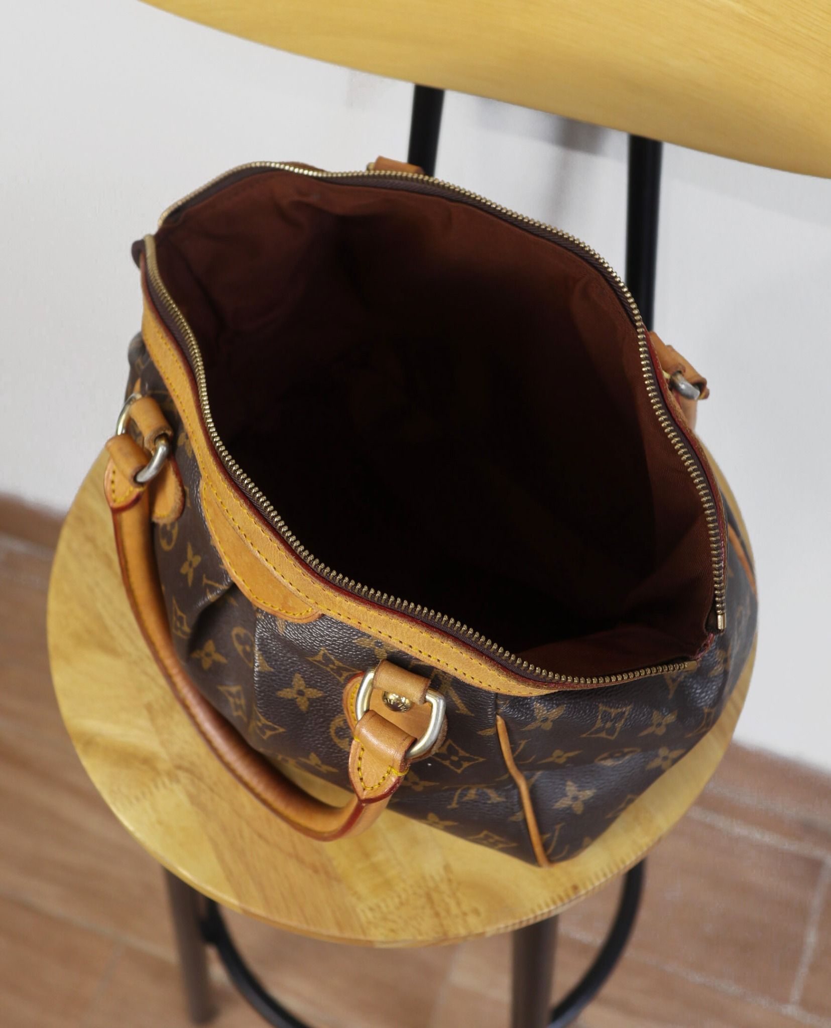  06.22.23 - VTG BAG - LOUIS VUITTON PARIS 