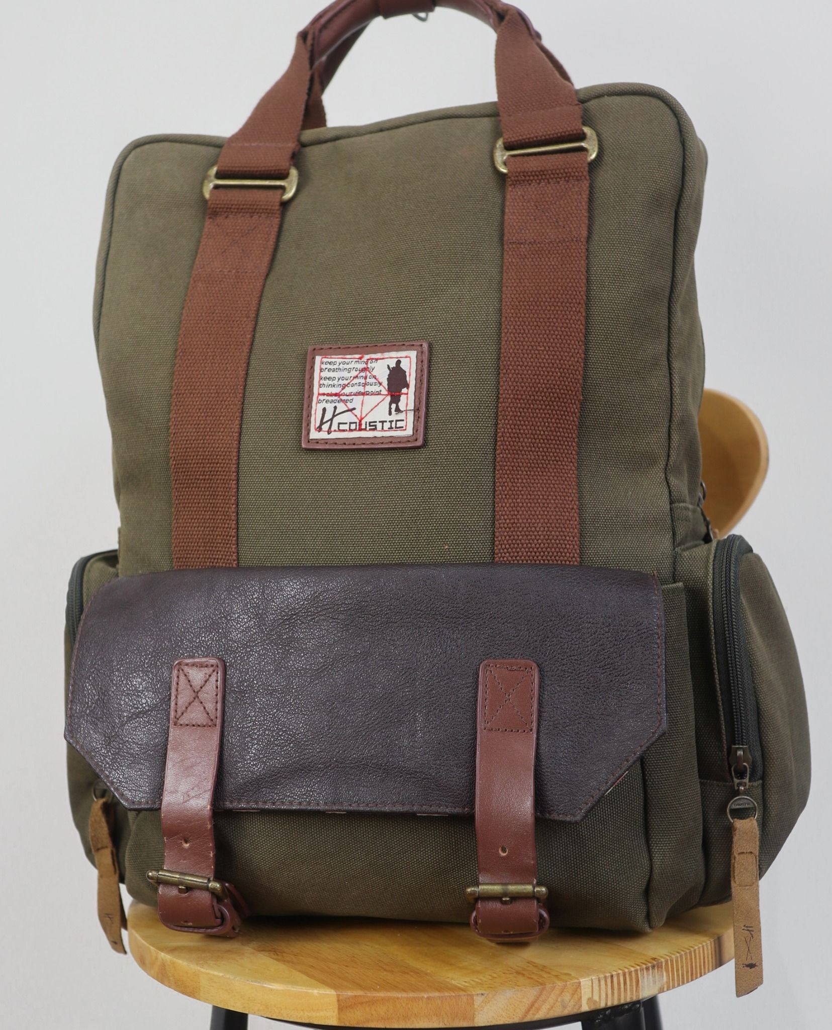  06.22.23 - VTG BAG - H.COUSTIC 