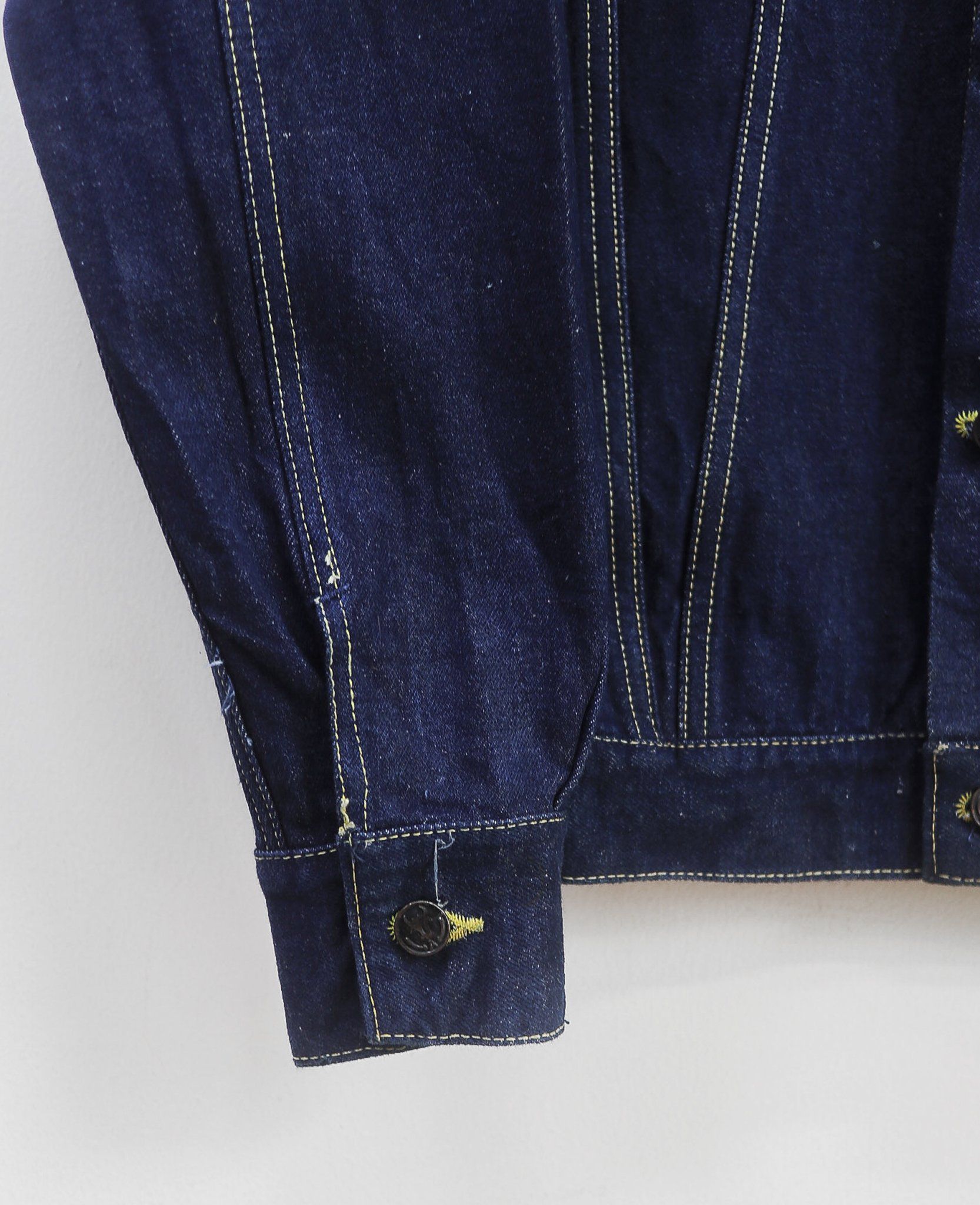  10.13.24 - VTG RAW DENIM JACKET - BIGSTONE 