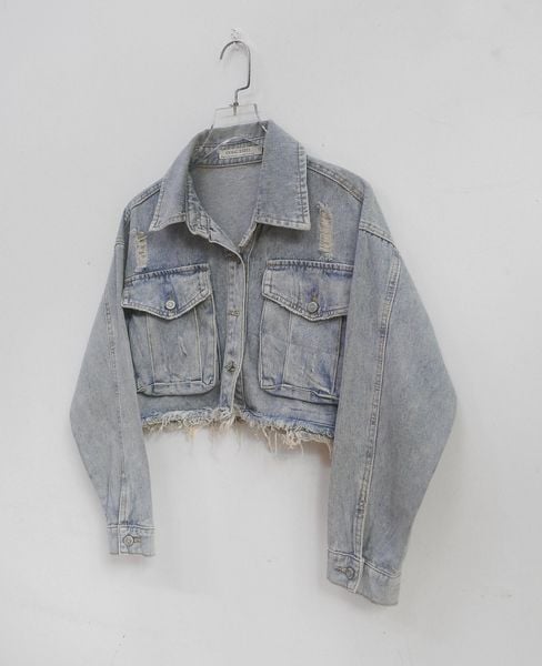  10.13.24 - VTG CROPPED DENIM JACKET - SIN MAU IS SEXY 