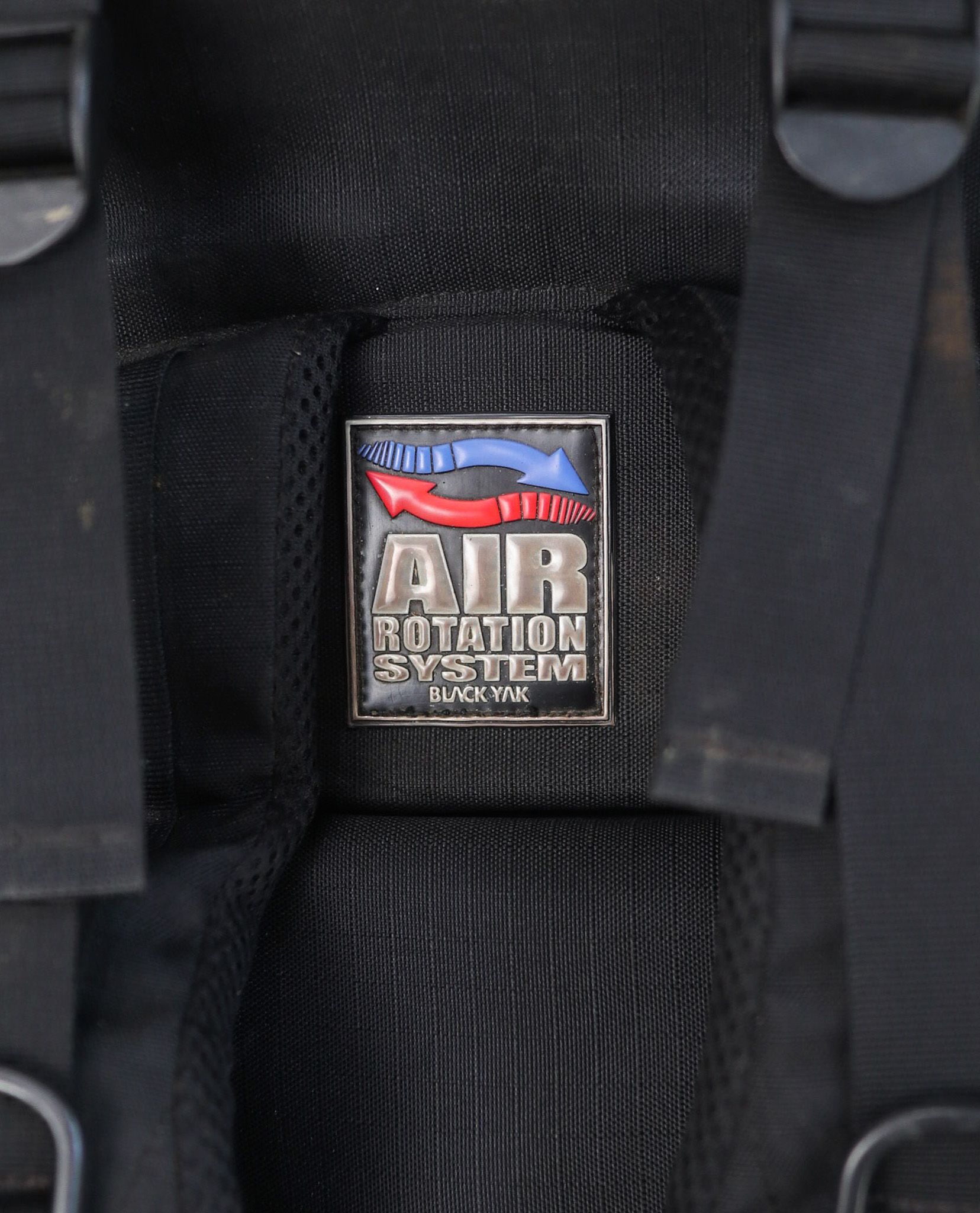  06.24.23 - VTG BAG - BLACK YAK 