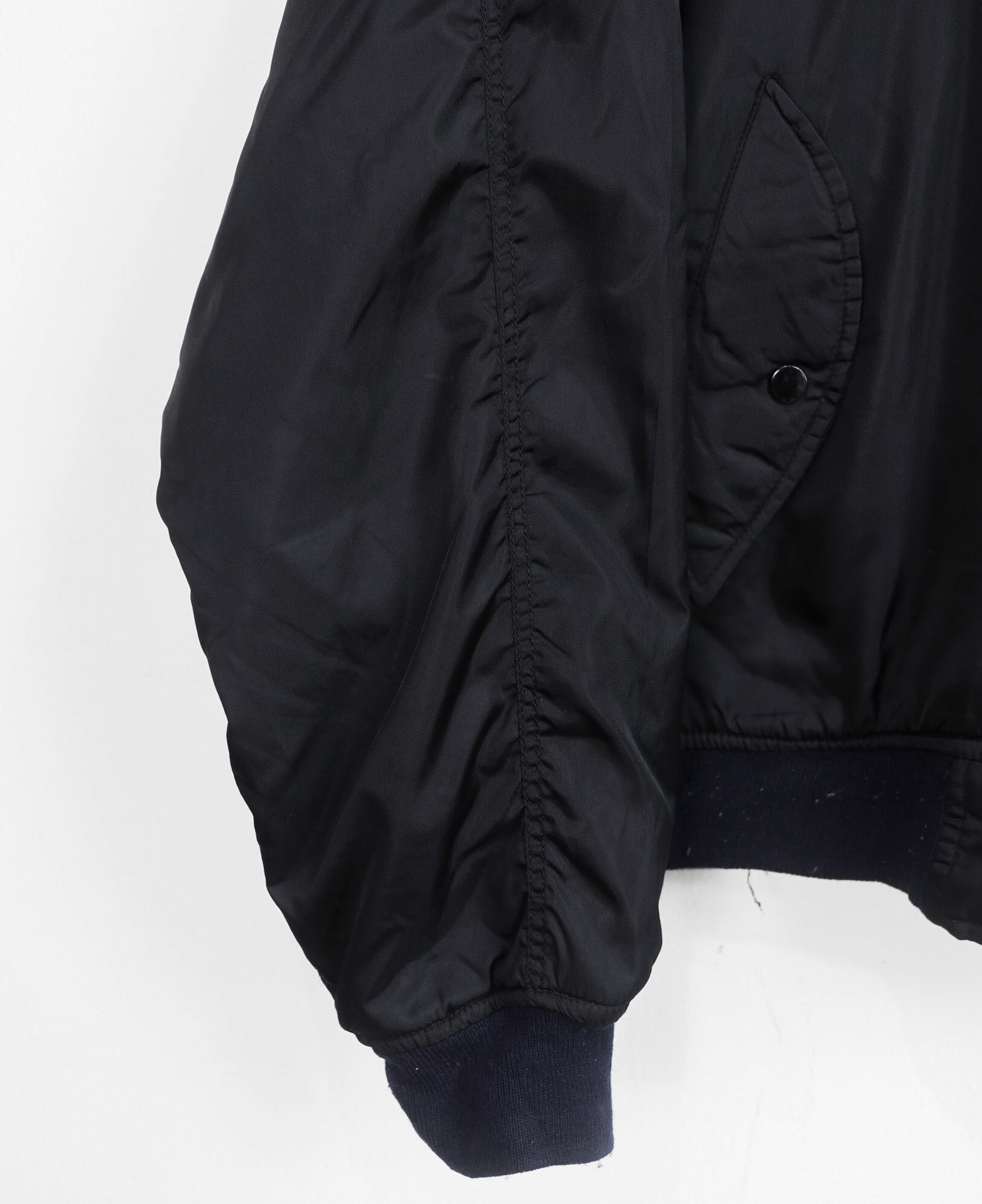  11.22.23 - VTG BOMBER JACKET - PRINT STAR 