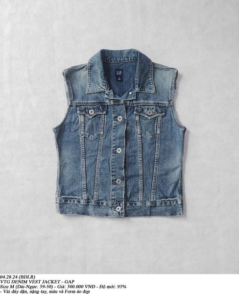  04.28.24 - VTG DENIM VEST JACKET - GAP 