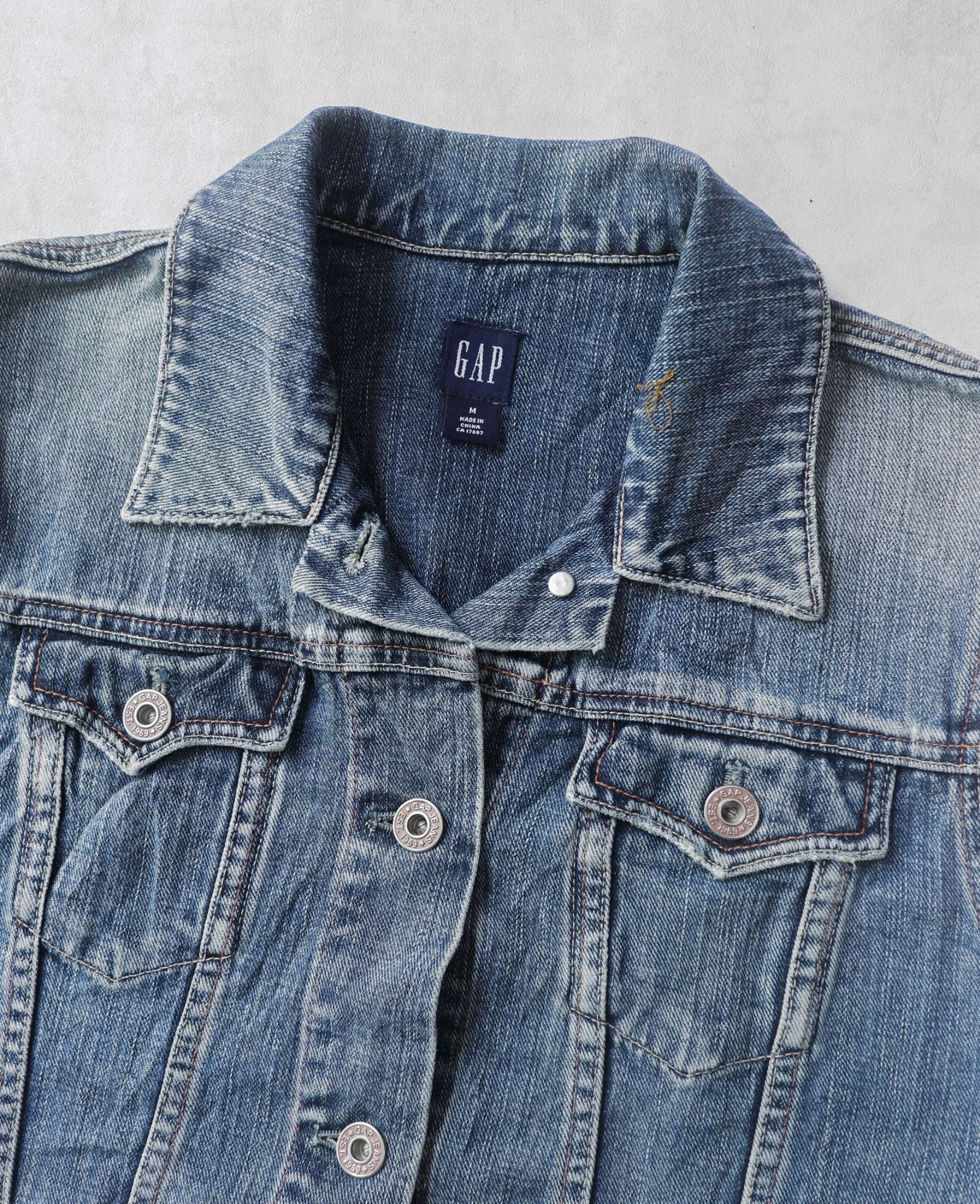  04.28.24 - VTG DENIM VEST JACKET - GAP 
