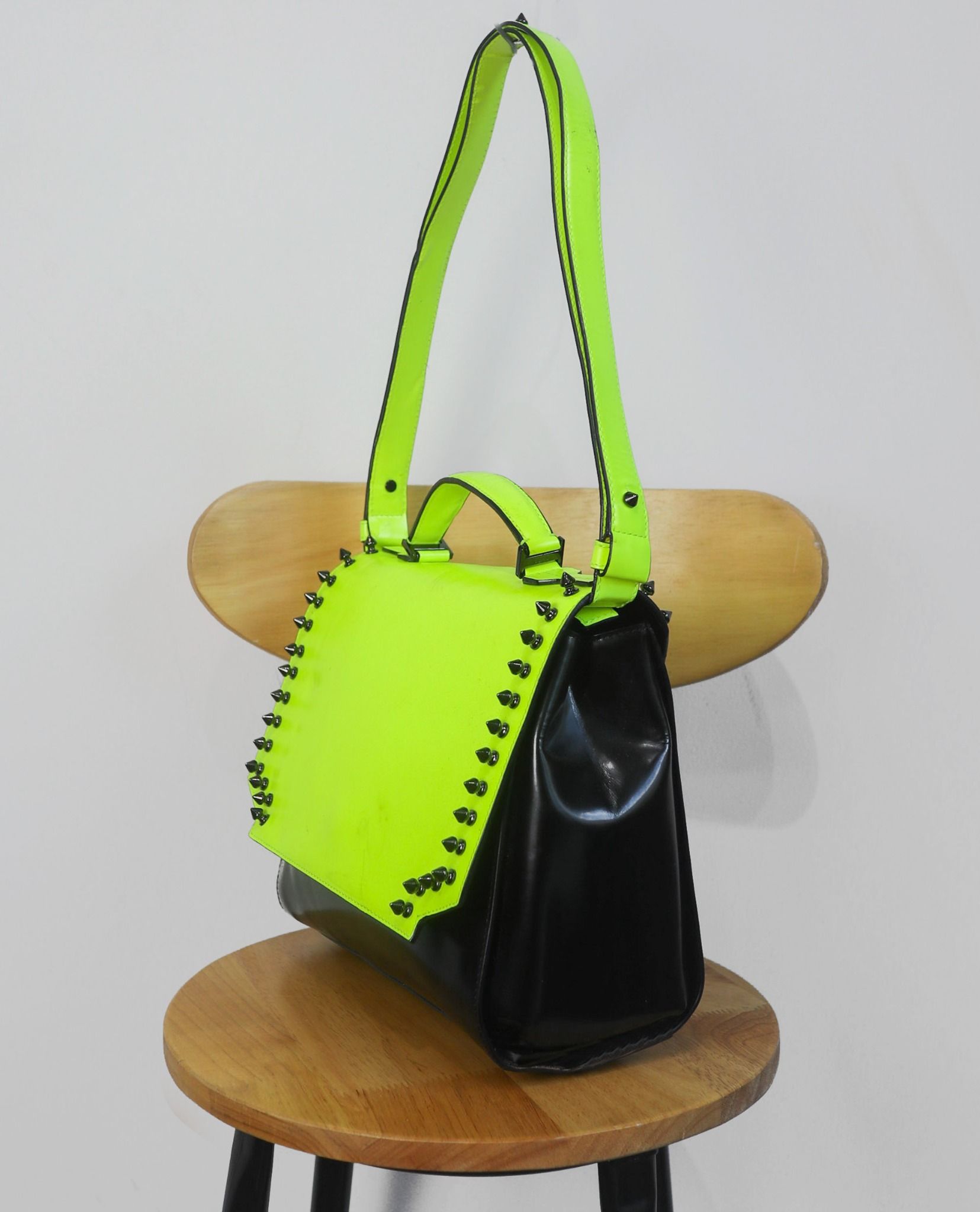  06.27.23 - VTG BAG - MCM 