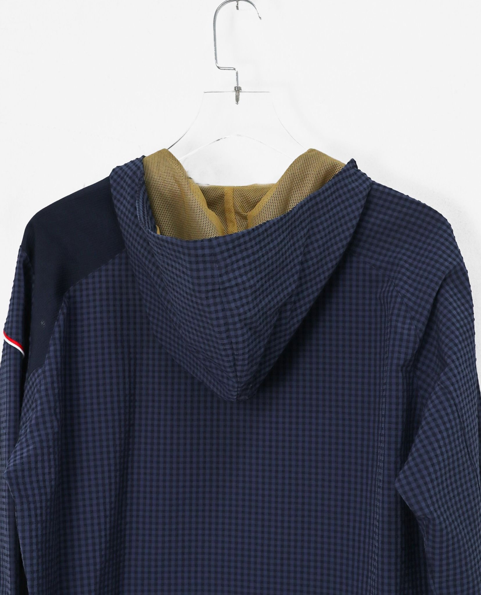  10.30.22 - VTG WINDBREAKER JACKET - UMBRO BY DESCENTE 