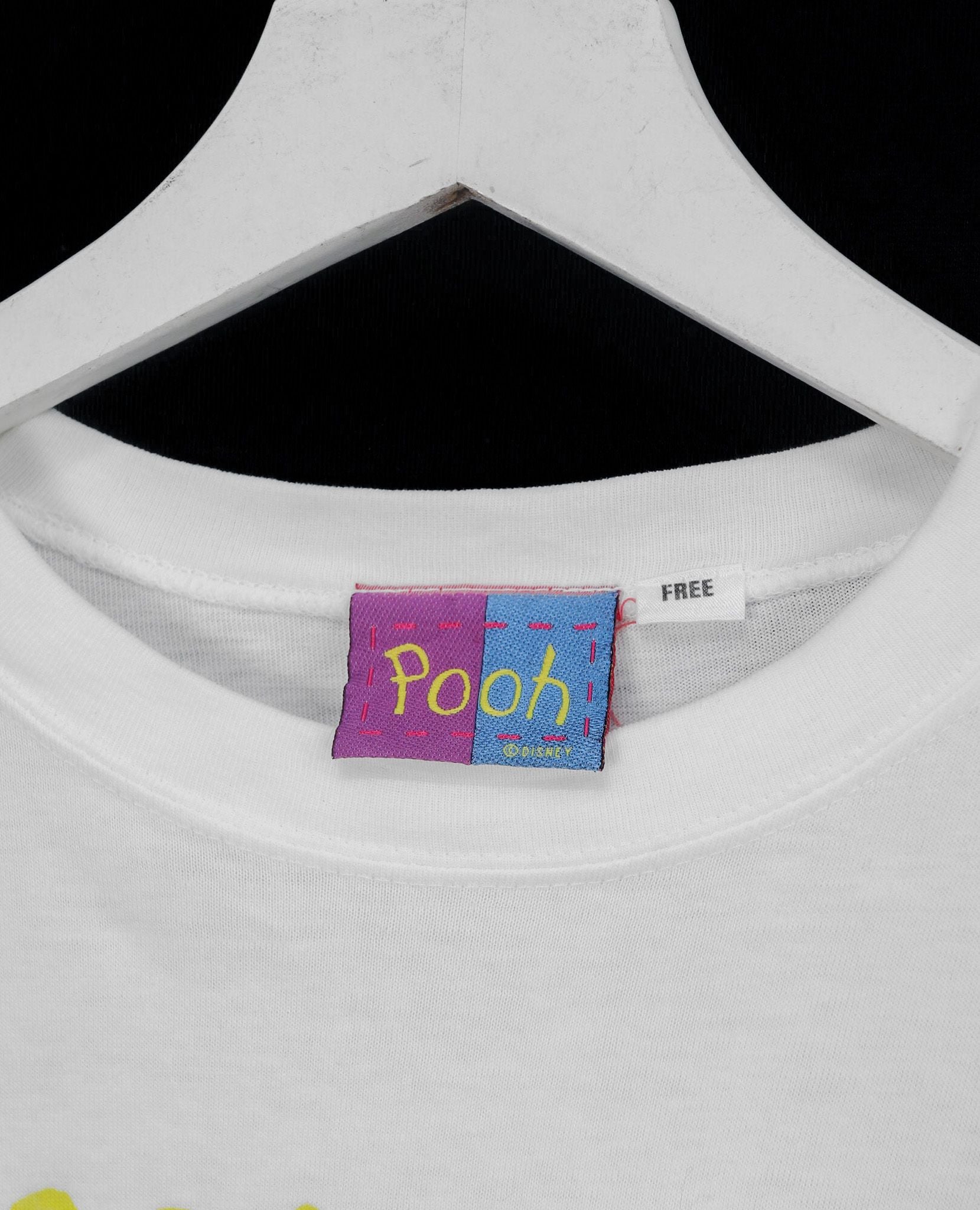  07.21.23 - VTG T-SHIRT - DISNEY POOH 90s 