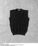  11.09.23 - VTG KNIT VEST - PARIS 