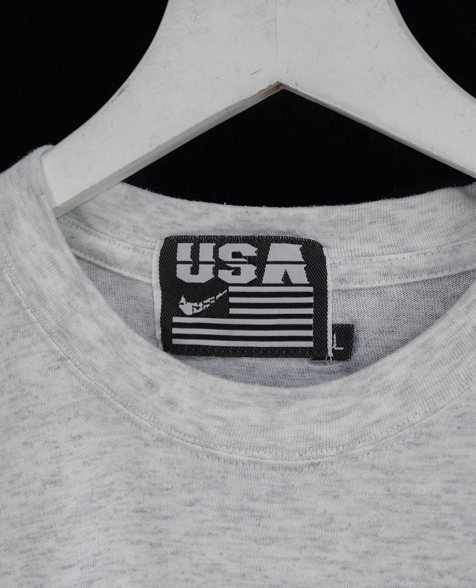  07.21.23 - VTG T-SHIRT - NIKE BOOTLEG 90s 