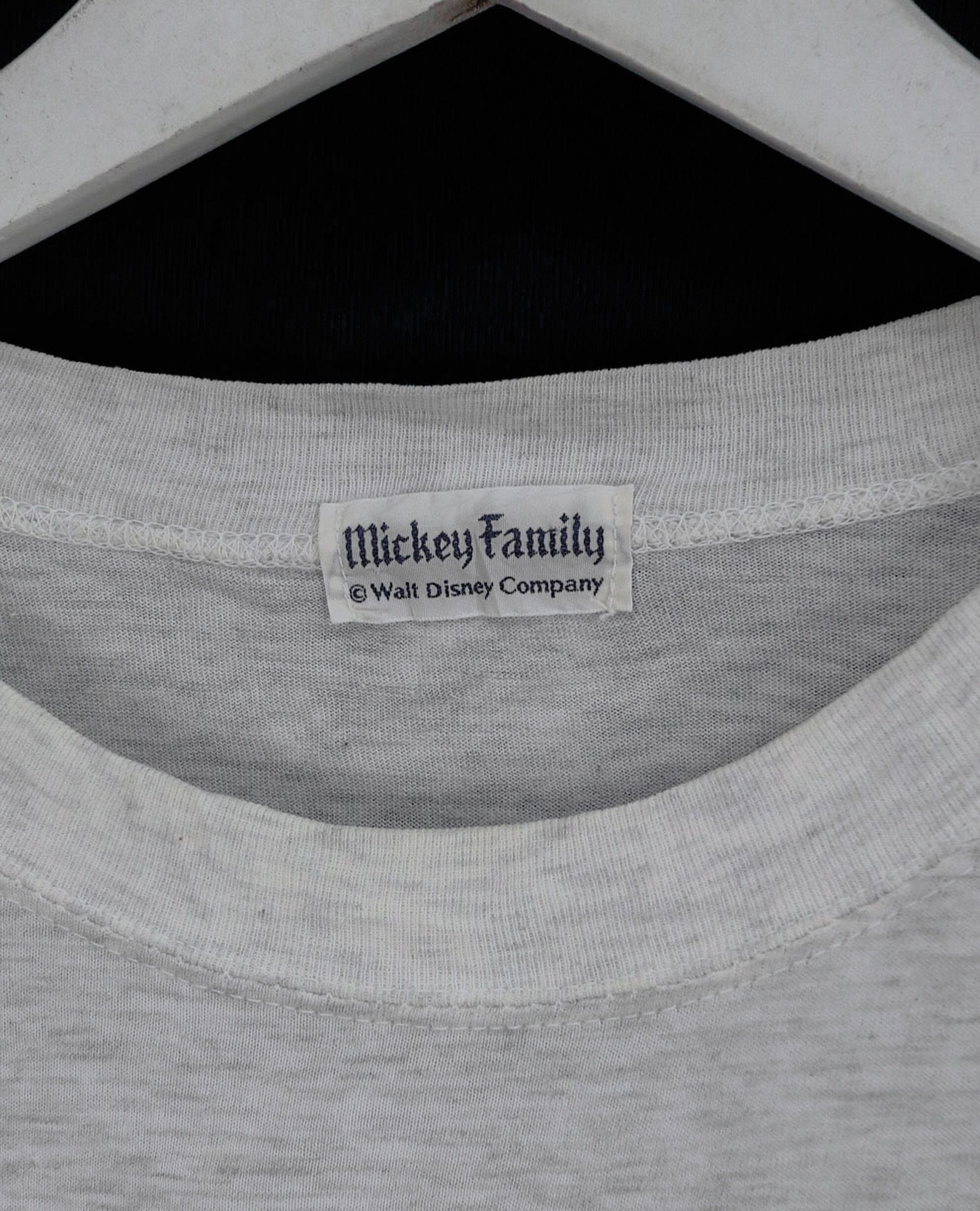  07.21.23 - VTG T-SHIRT - DISNEY MICKEY FAMILY 90s 