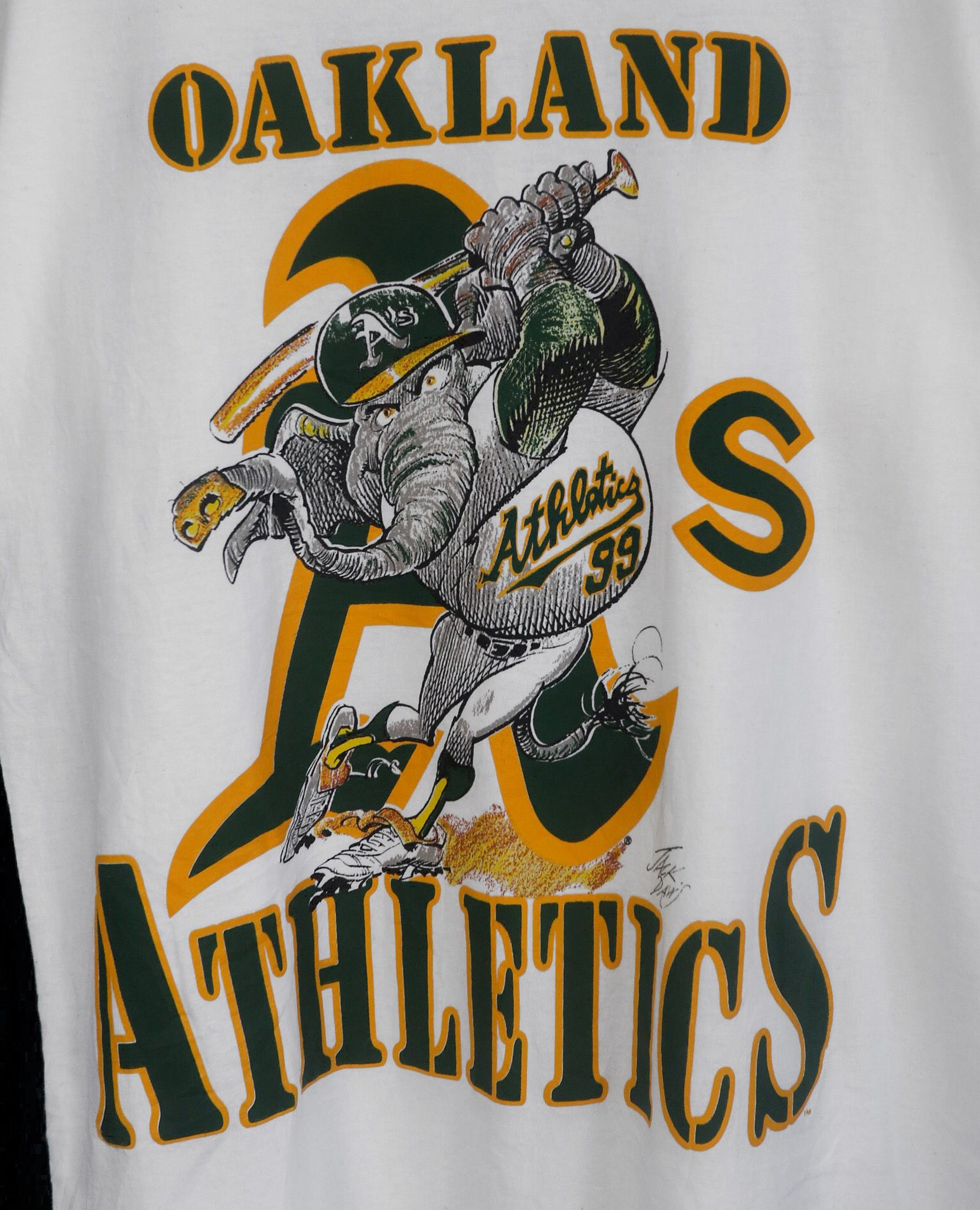  07.21.23 - VTG T-SHIRT - OAKLAND ATHLETICS BY NUTMEG 