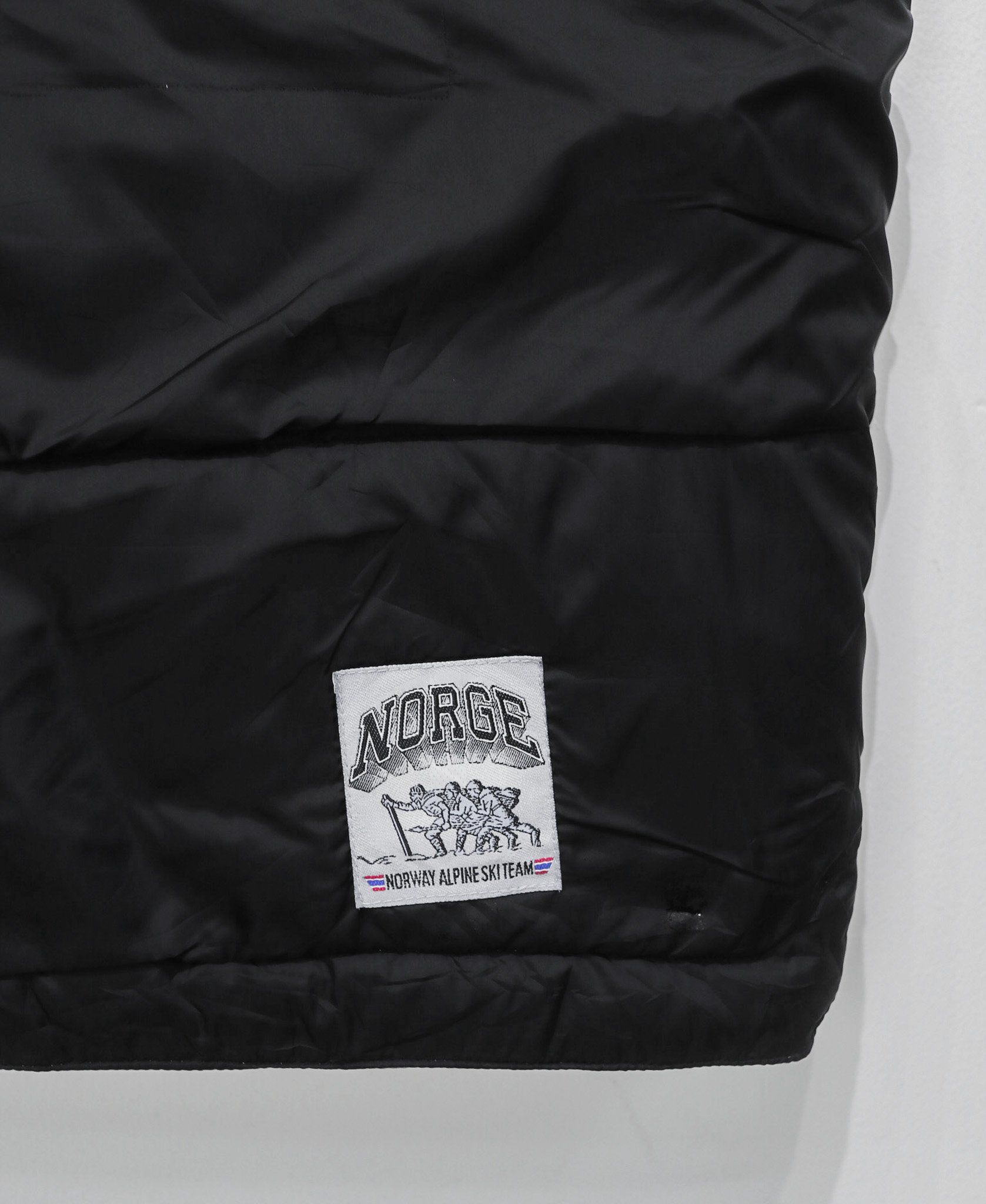  02.25.24 - VTG REVERSIBLE PUFFER VEST JACKET - PHENIX 