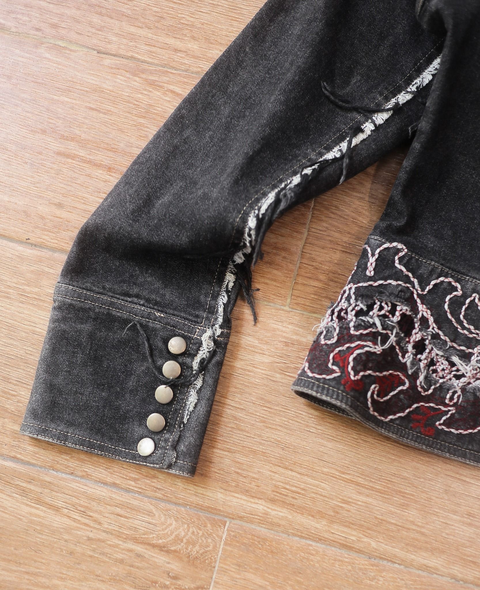  05.23.24 - VTG CROPPED DENIM JACKET - NORIKO JAPAN 