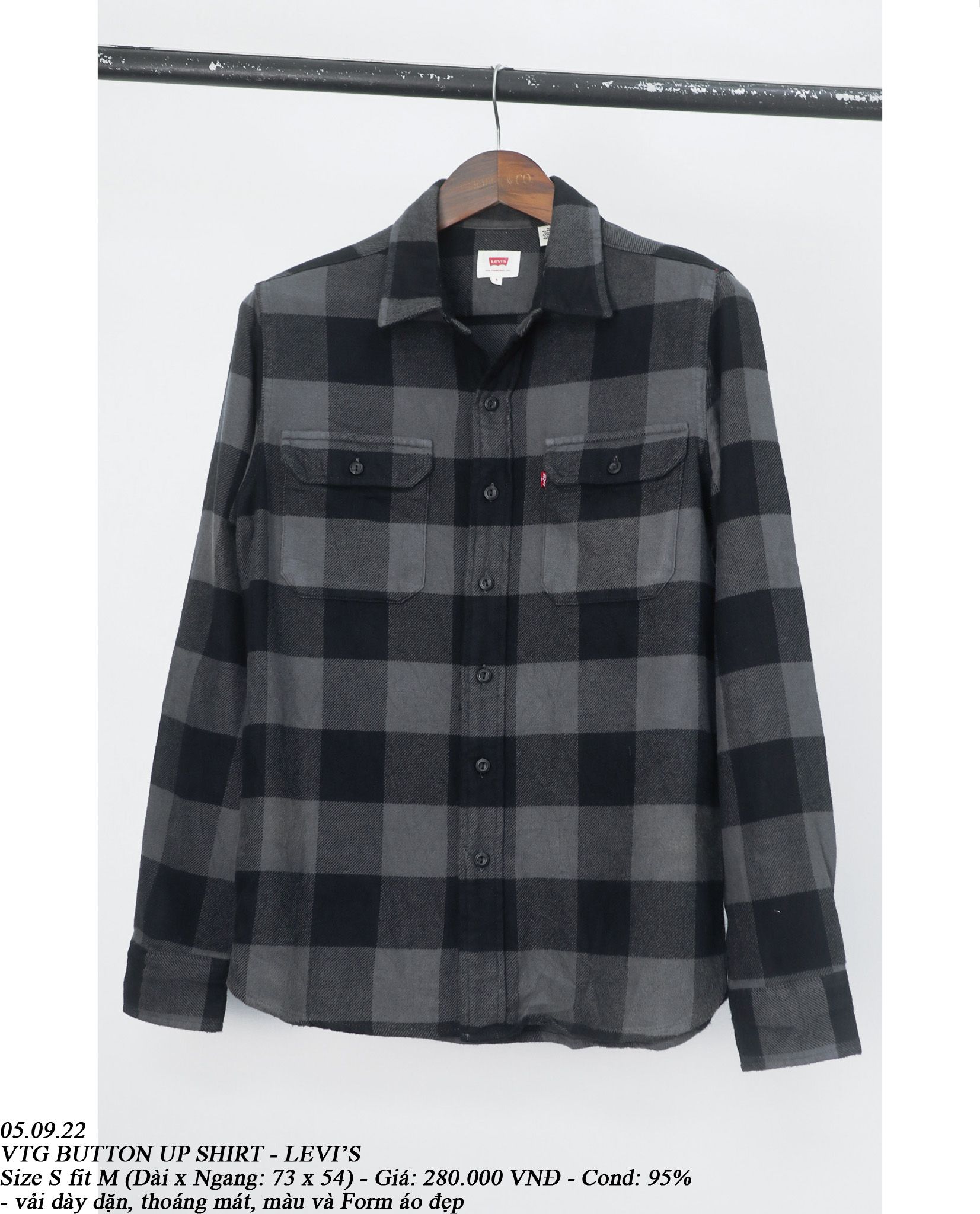  05.09.23 - VTG BUTTON UP SHIRT - LEVI'S 