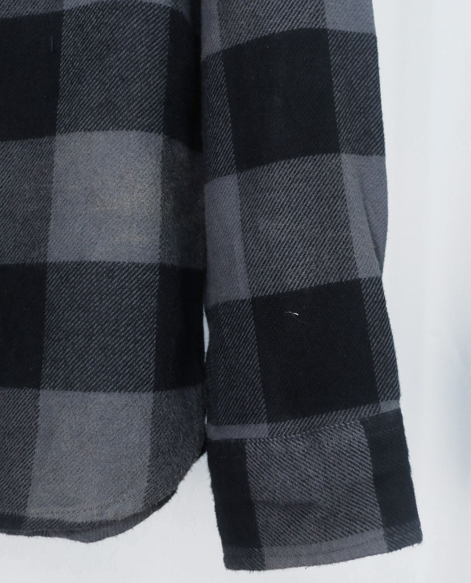  05.09.23 - VTG BUTTON UP SHIRT - LEVI'S 