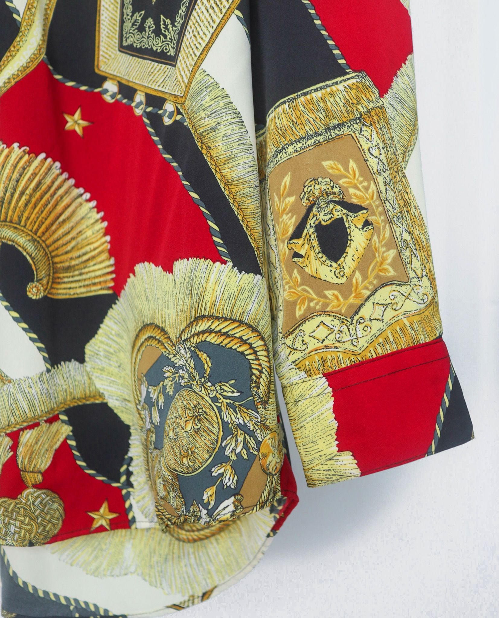  05.09.23 - VTG SILK BUTTON UP SHIRT - CLUB DIVISION 