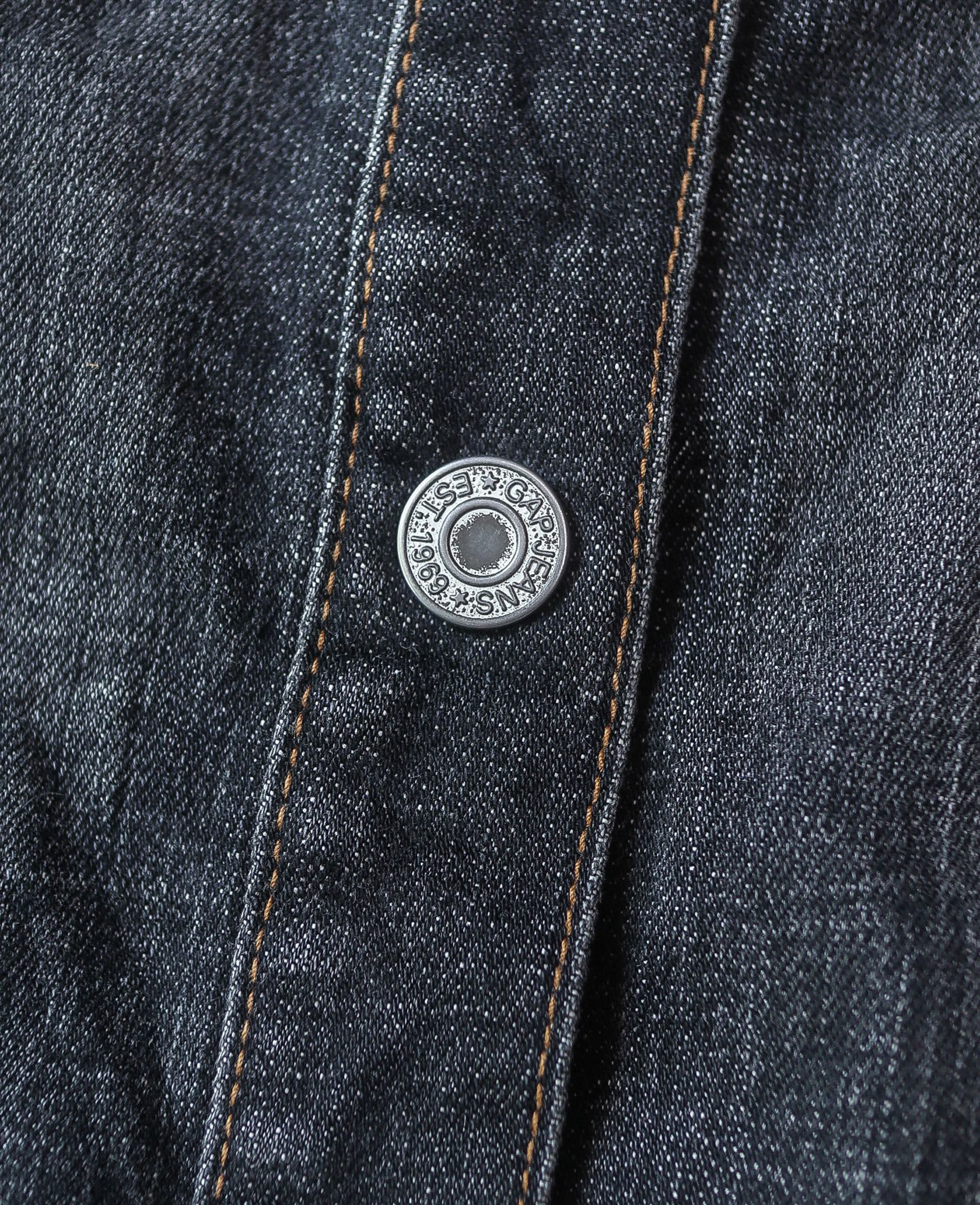  05.26.24 - VTG CROPPED DENIM TRUCKER JACKET - GAP 