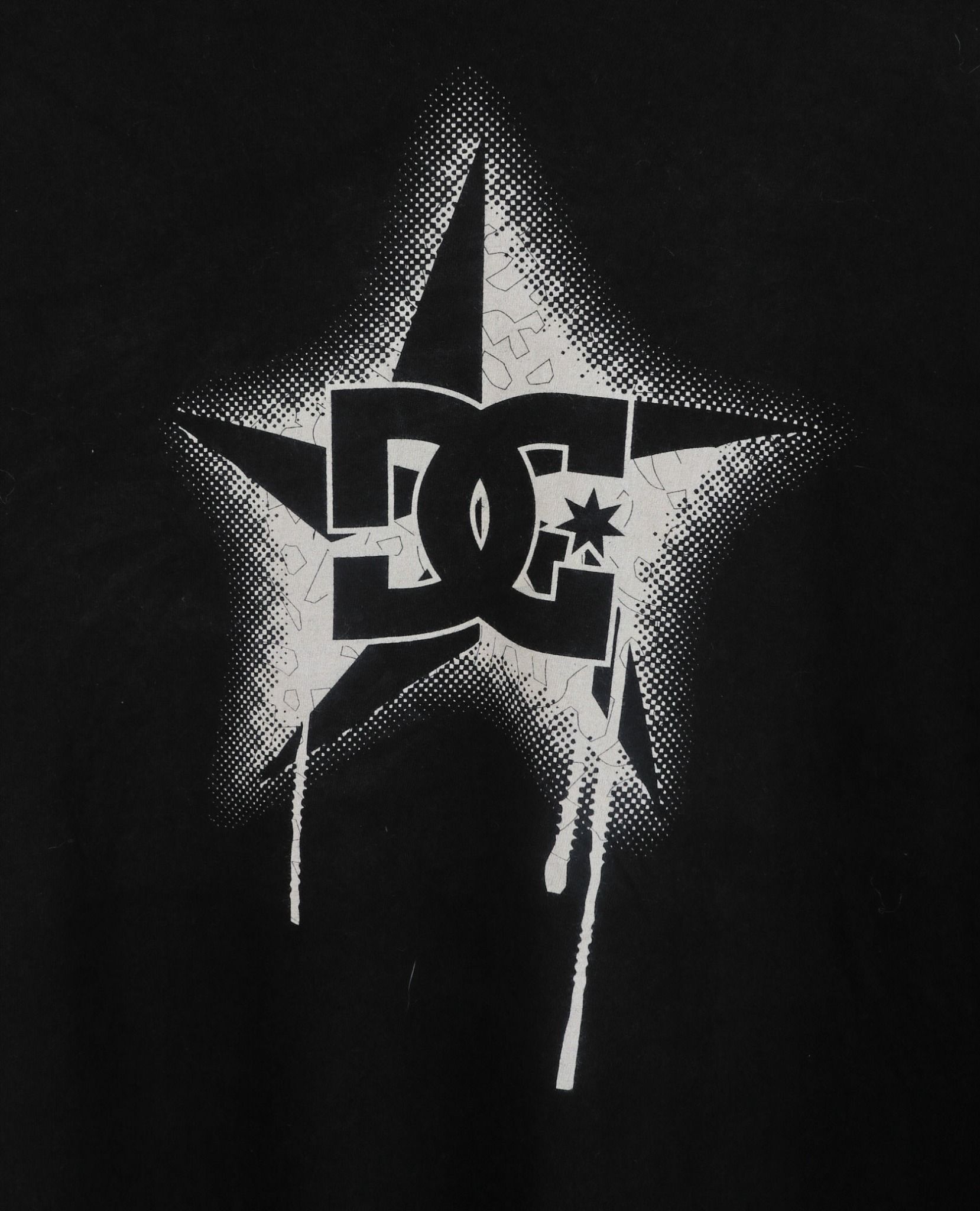  08.24.23 - VTG T-SHIRT - DC SHOE 