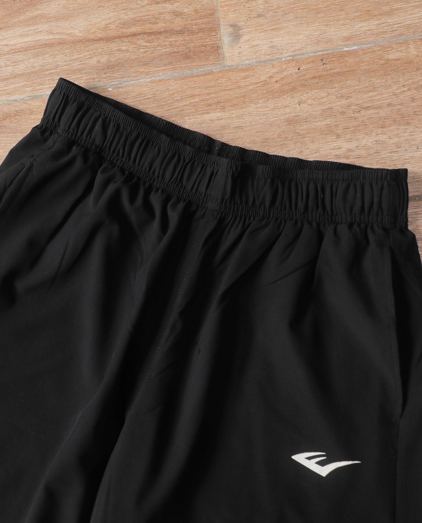  05.14.23 - VTG TRACK SHORT - EVERLAST 