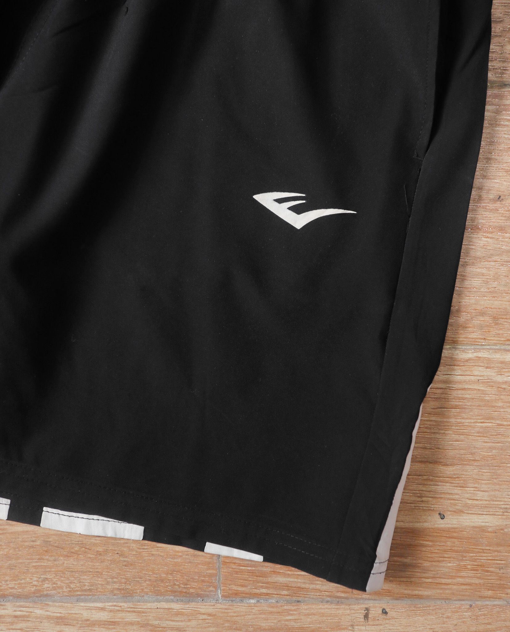  05.14.23 - VTG TRACK SHORT - EVERLAST 