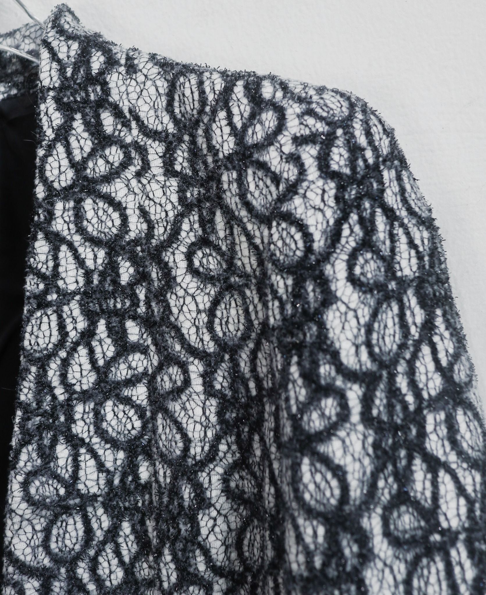  11.26.23 - VTG CROPPED TWEED JACKET - JESSE WOMAN 