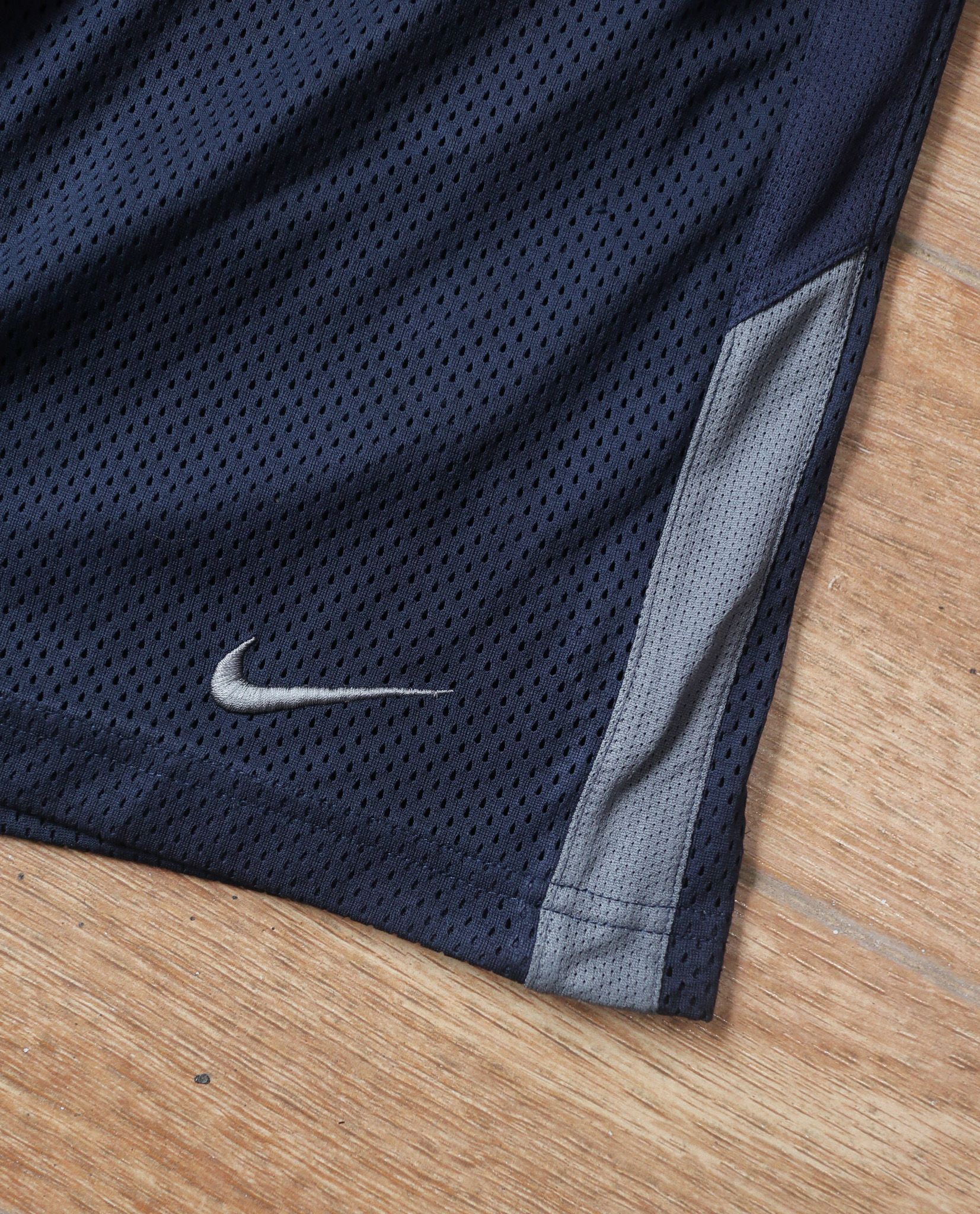  05.14.23 - VTG TRACK SHORT - NIKE 