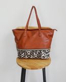  07.18.23 - VTG LEATHER BAG 