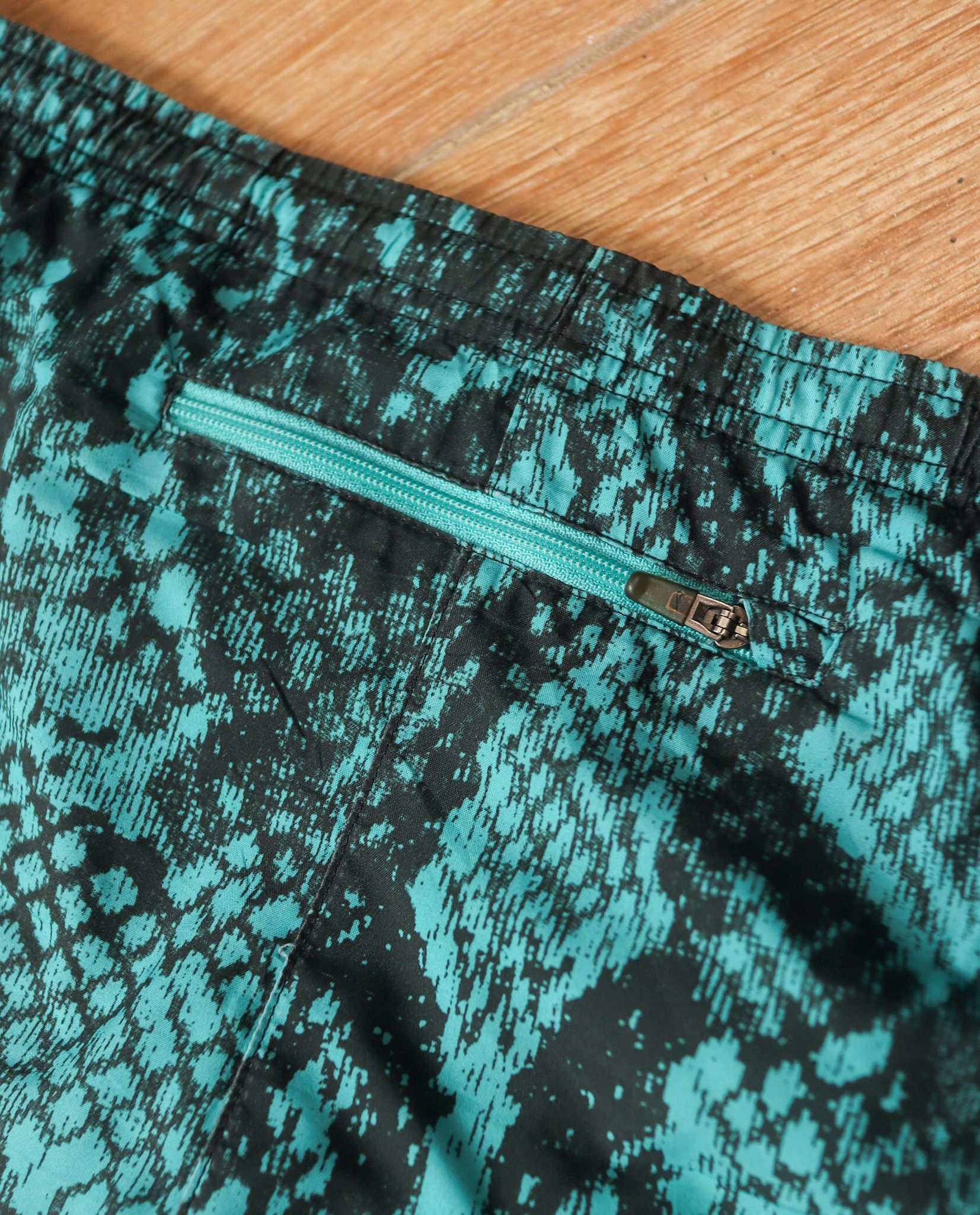  05.14.23 - VTG TRACK SHORT - NIKE 