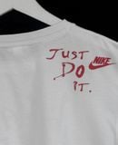  08.10.23 - VTG T-SHIRT - NIKE 00s 