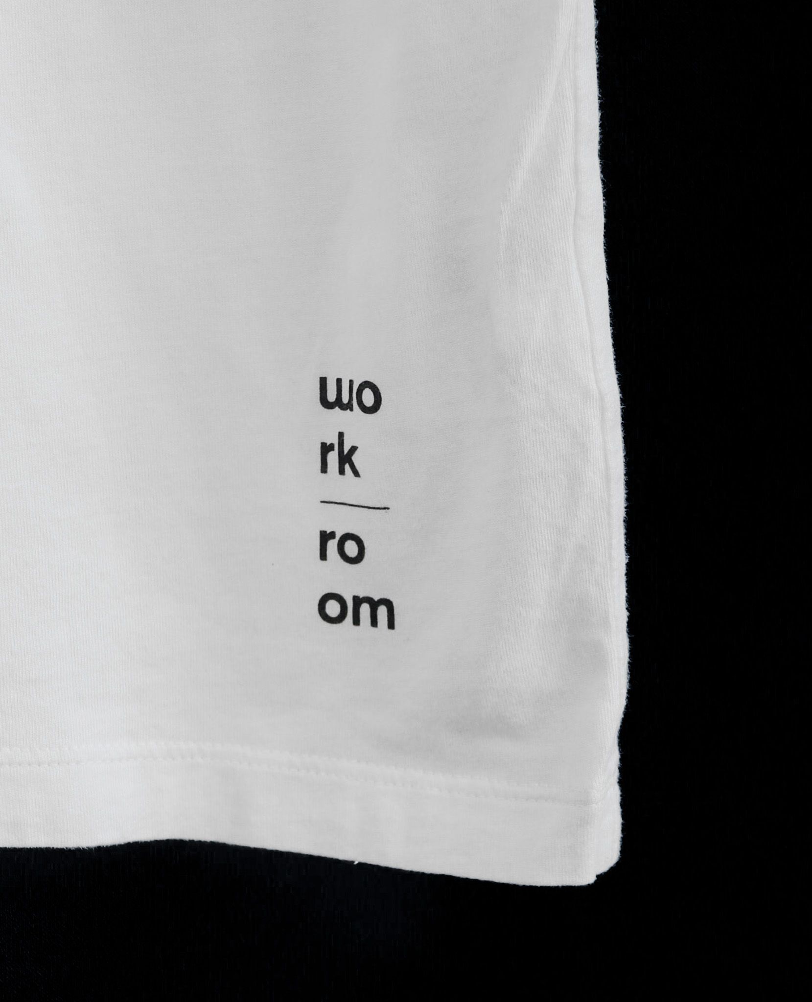  08.10.23 - VTG T-SHIRT - UNIQLO 