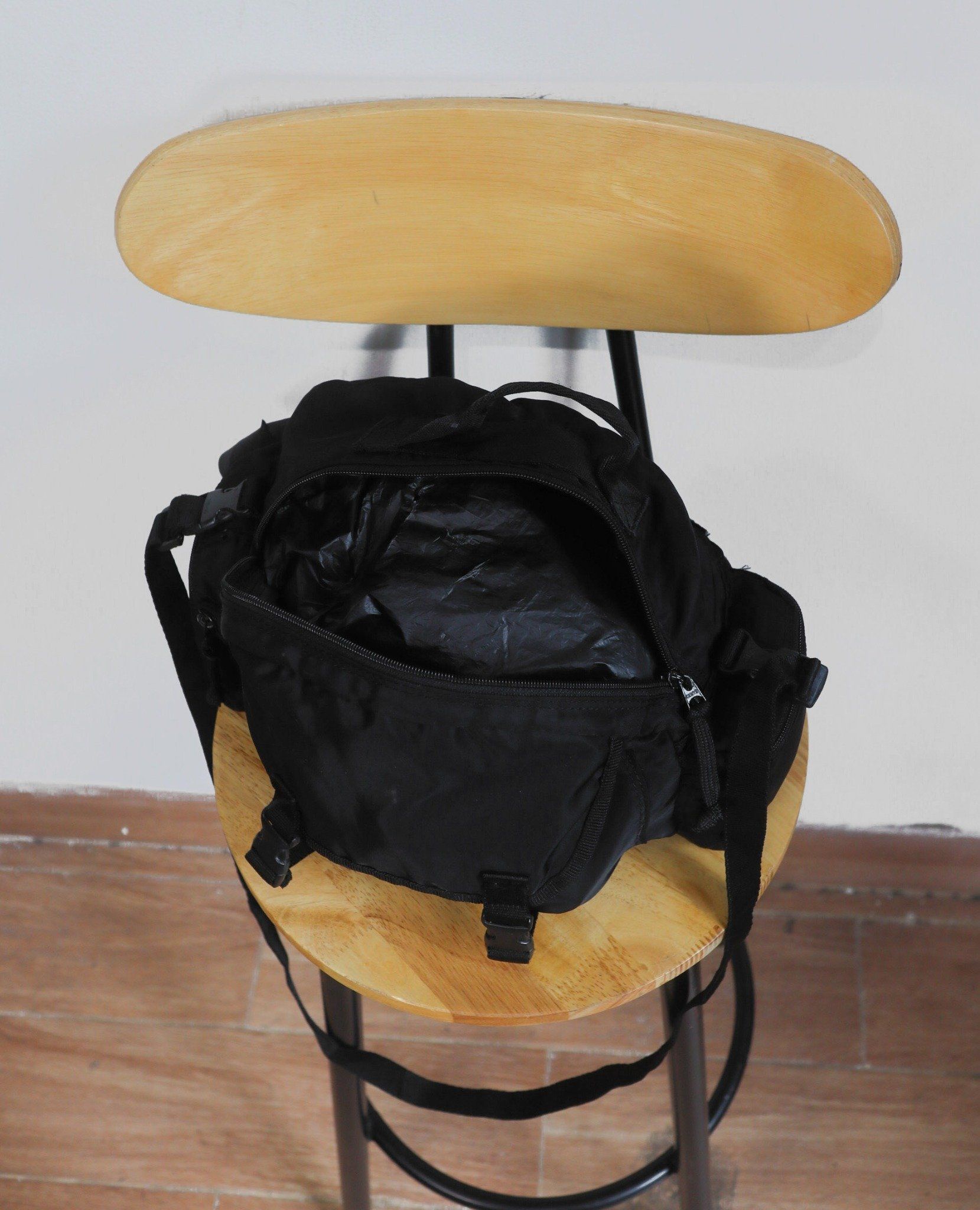  07.24.23 - VTG BAG - SISTER JENNI 