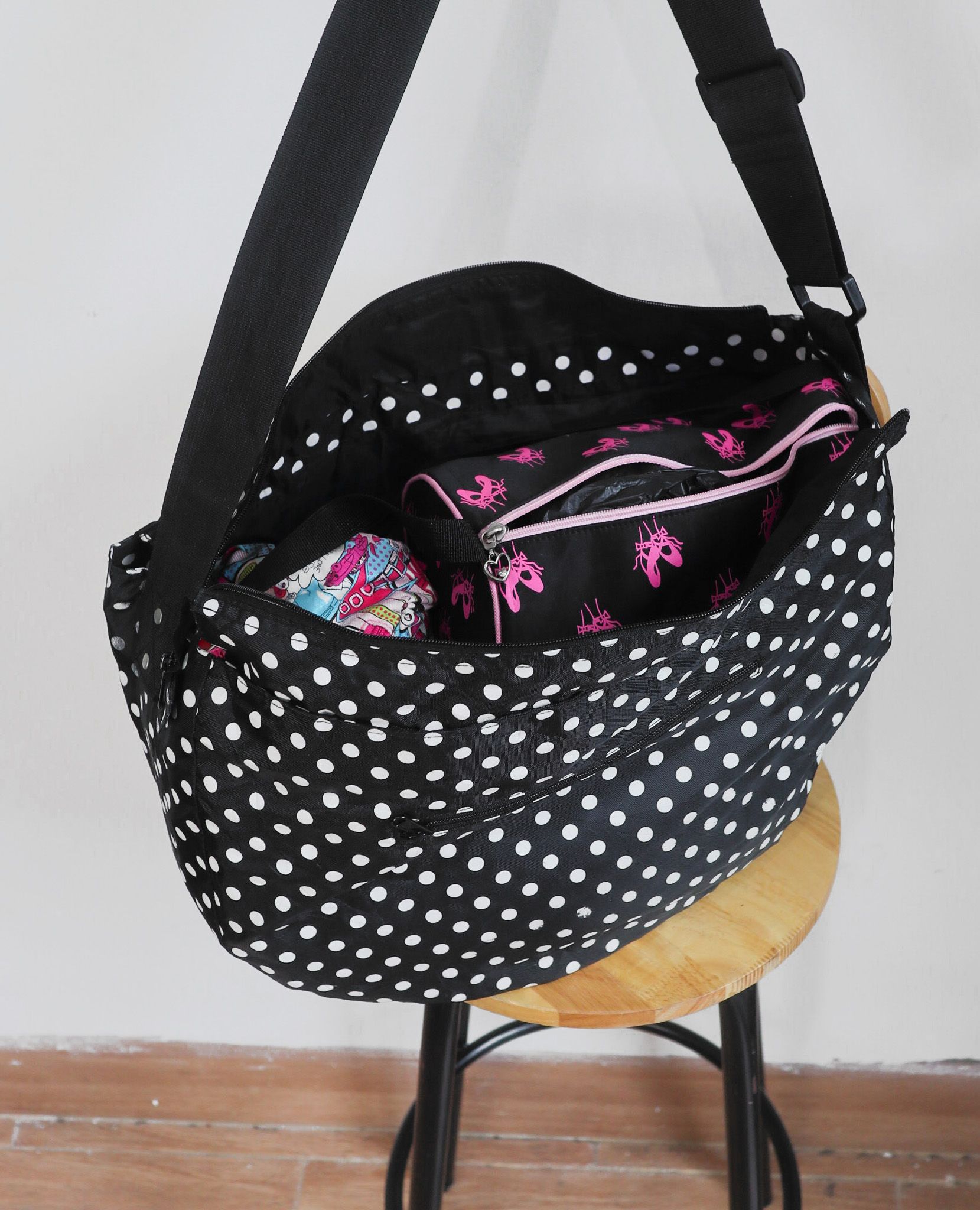  07.24.23 - VTG BAG - SISTER JENNI 