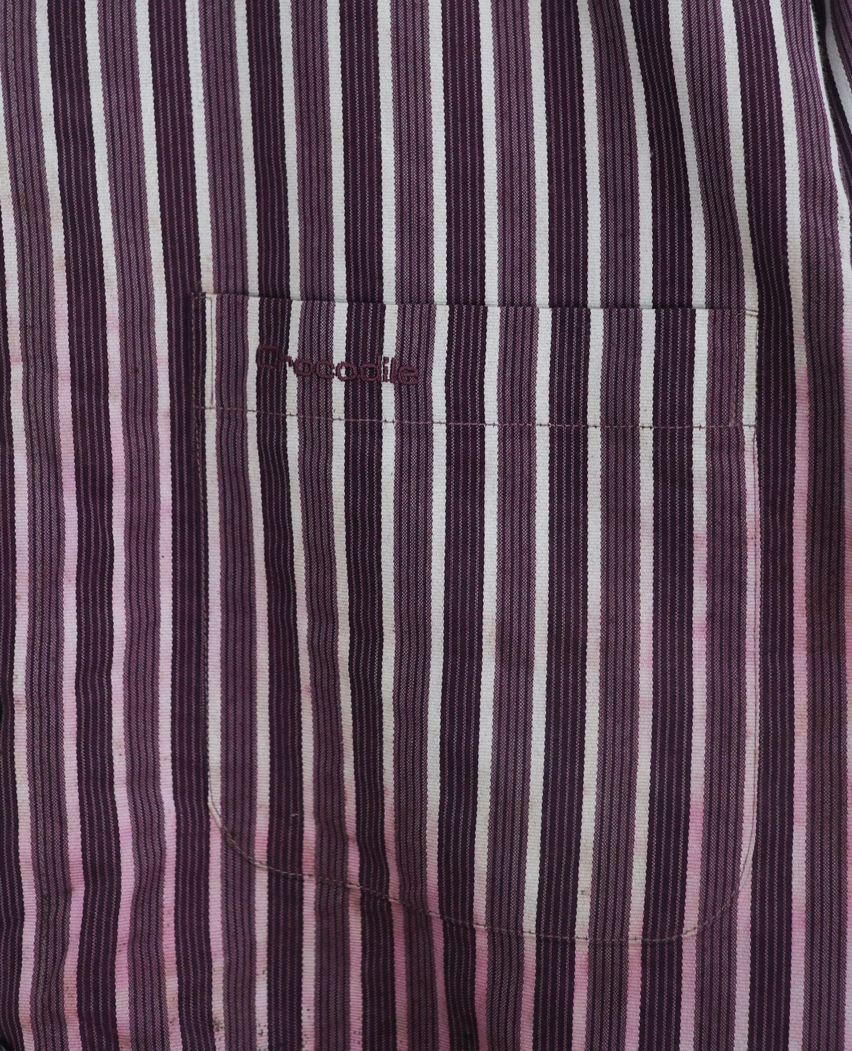  08.03.23 - VTG BUTTON UP SHIRT - CROCODILE 