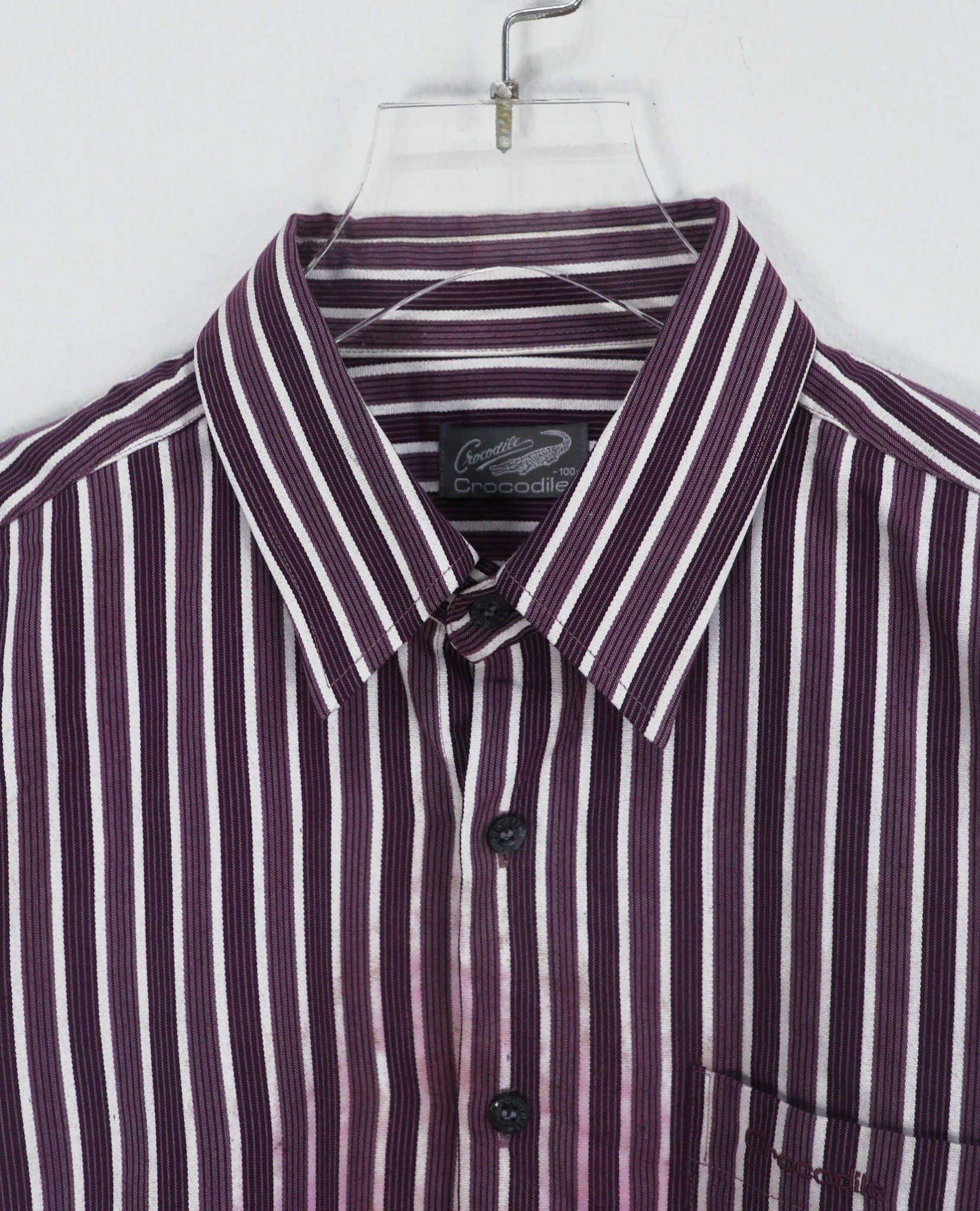  08.03.23 - VTG BUTTON UP SHIRT - CROCODILE 