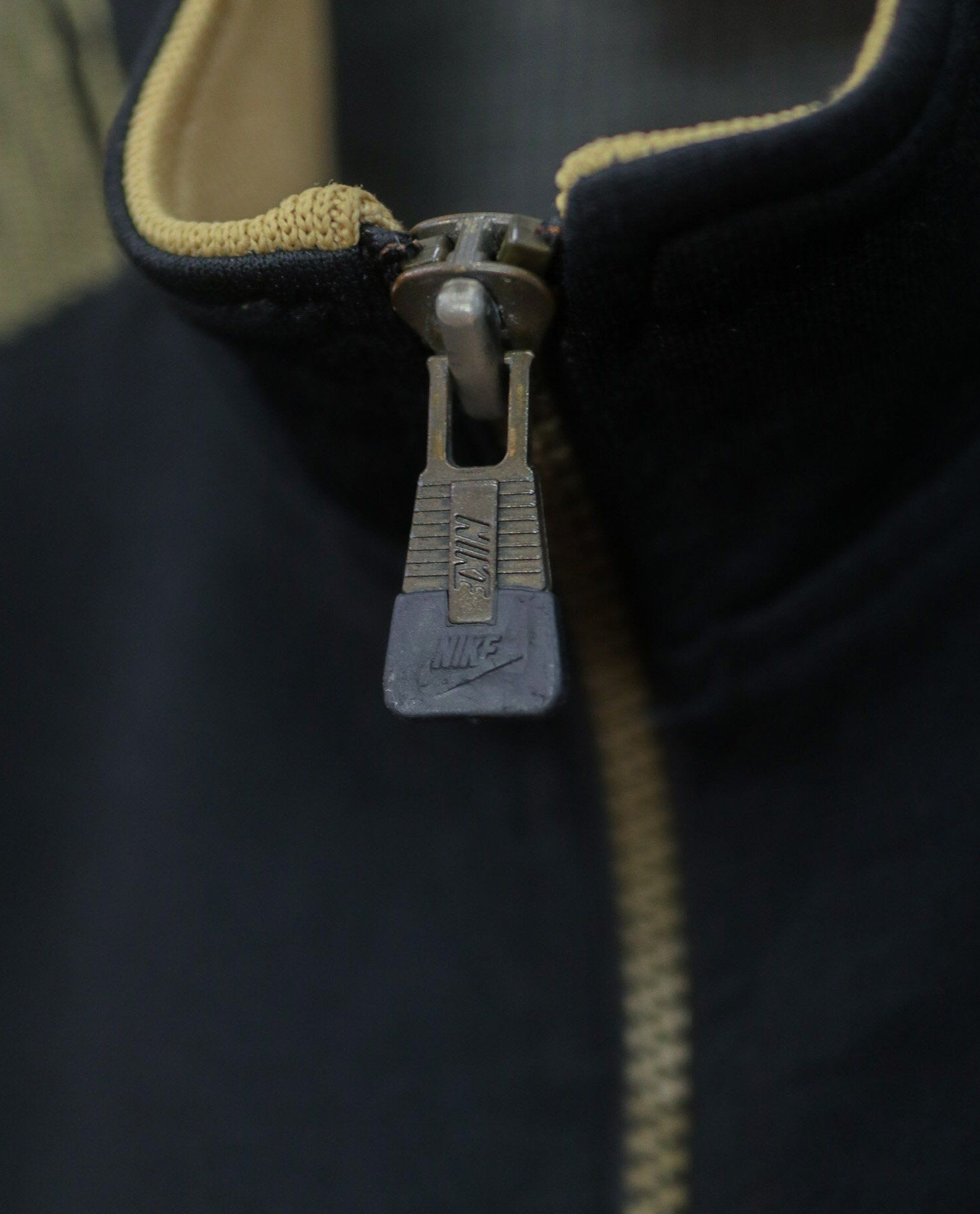  05.15.23 - VTG TRACK JACKET - NIKE 90s 