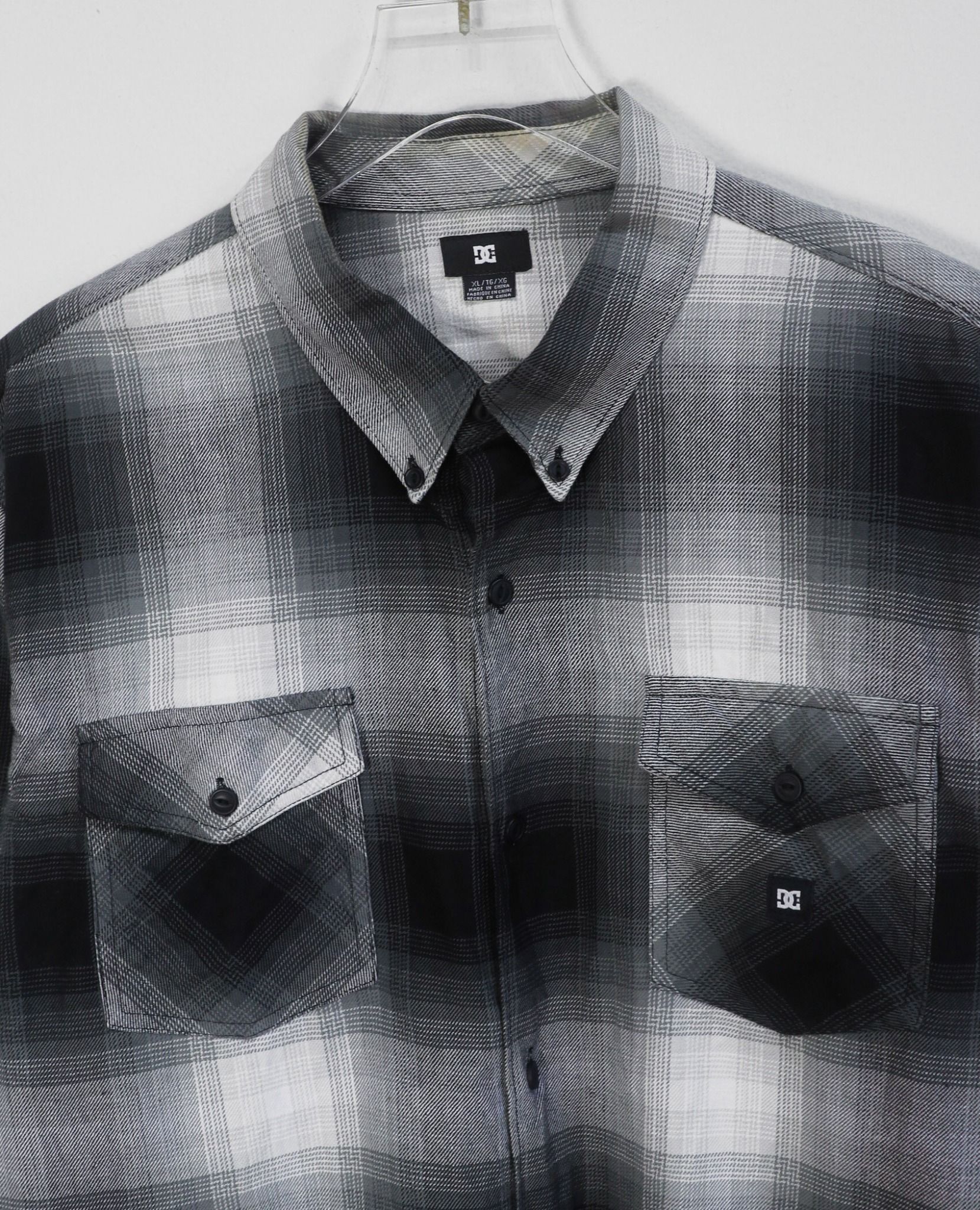  08.03.23 - VTG FLANNEL BUTTON UP SHIRT - DC SHOE 