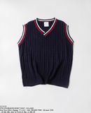  12.19.23 - VTG OVERSIZED KNIT VEST - D-LAND 