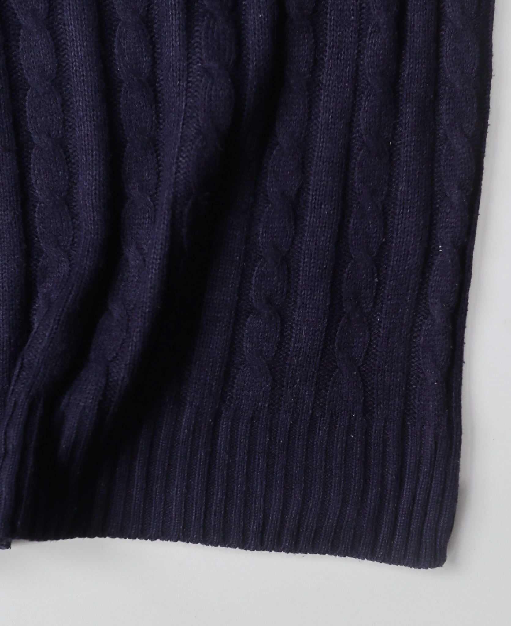  12.19.23 - VTG OVERSIZED KNIT VEST - D-LAND 