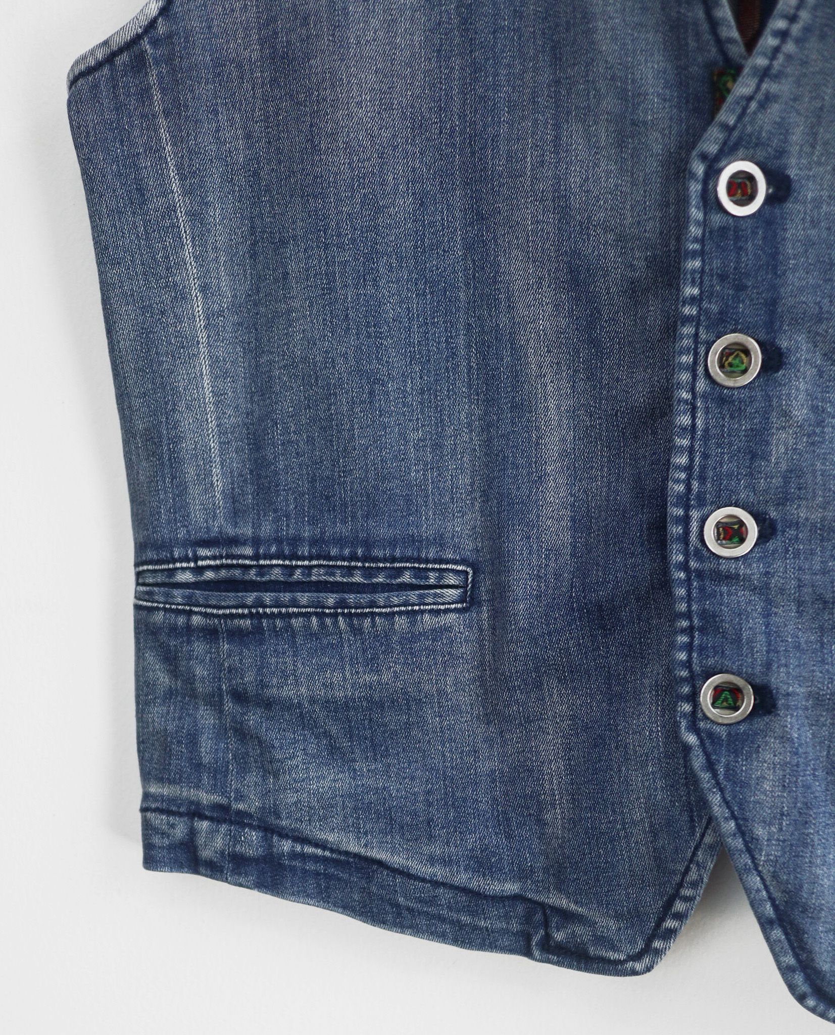  05.17.23 - VTG DENIM VEST JACKET - DOUBLE FOCUS 