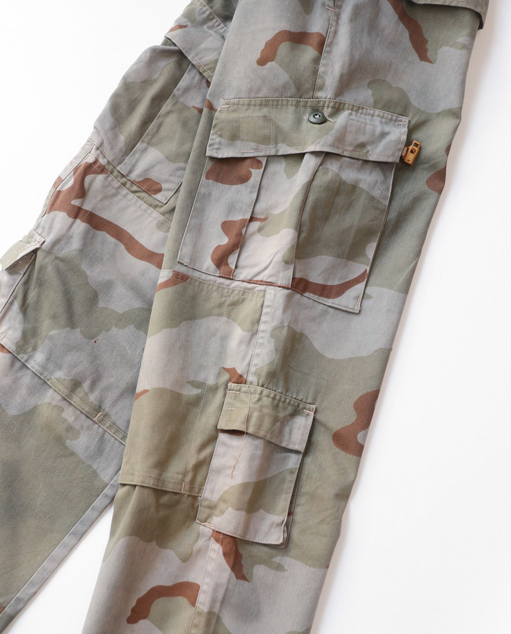  05.10.23 - VTG CARGO PANTS 
