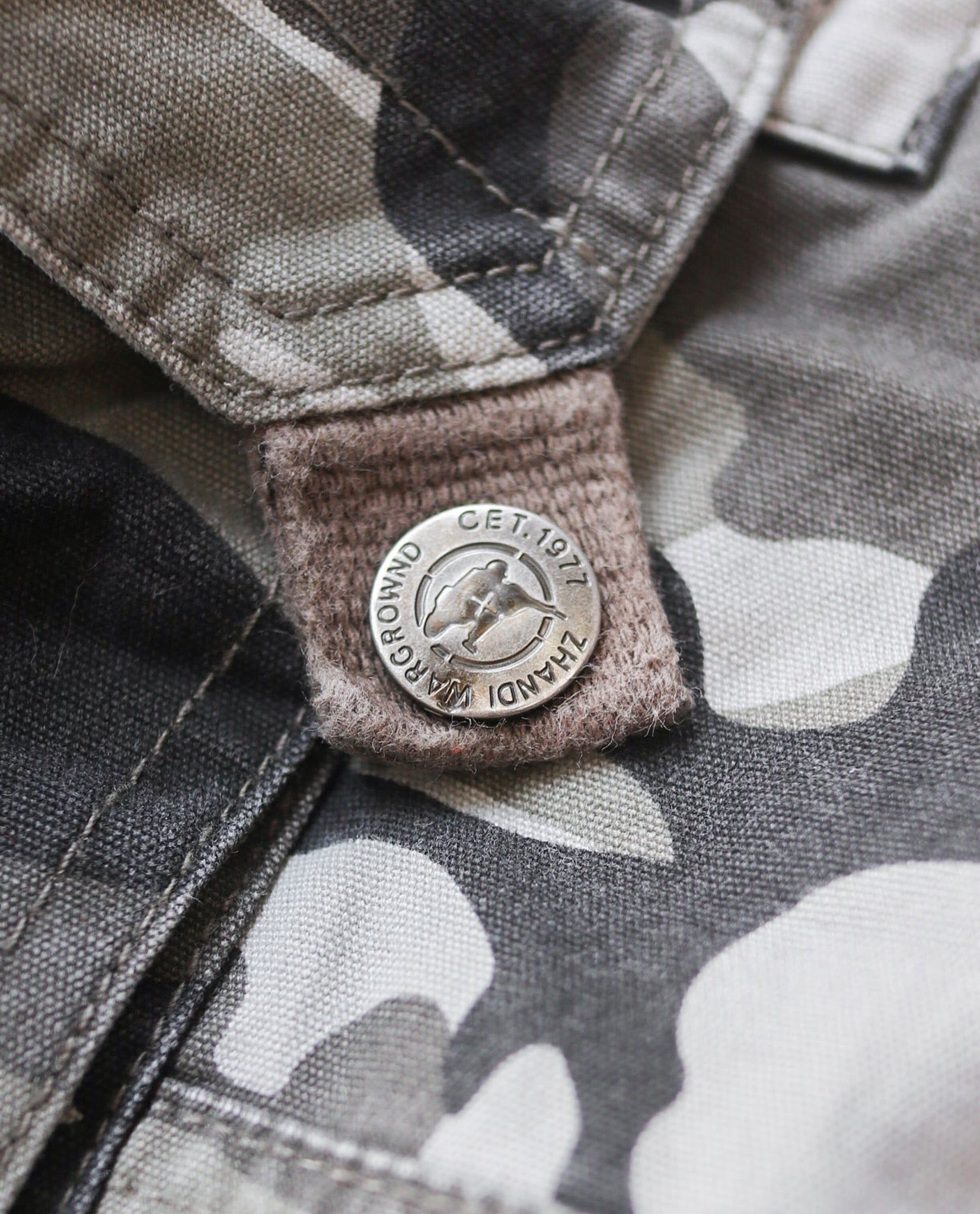  05.10.23 - VTG DOUBLE KNEE CARGO PANTS - WAR GROUND 