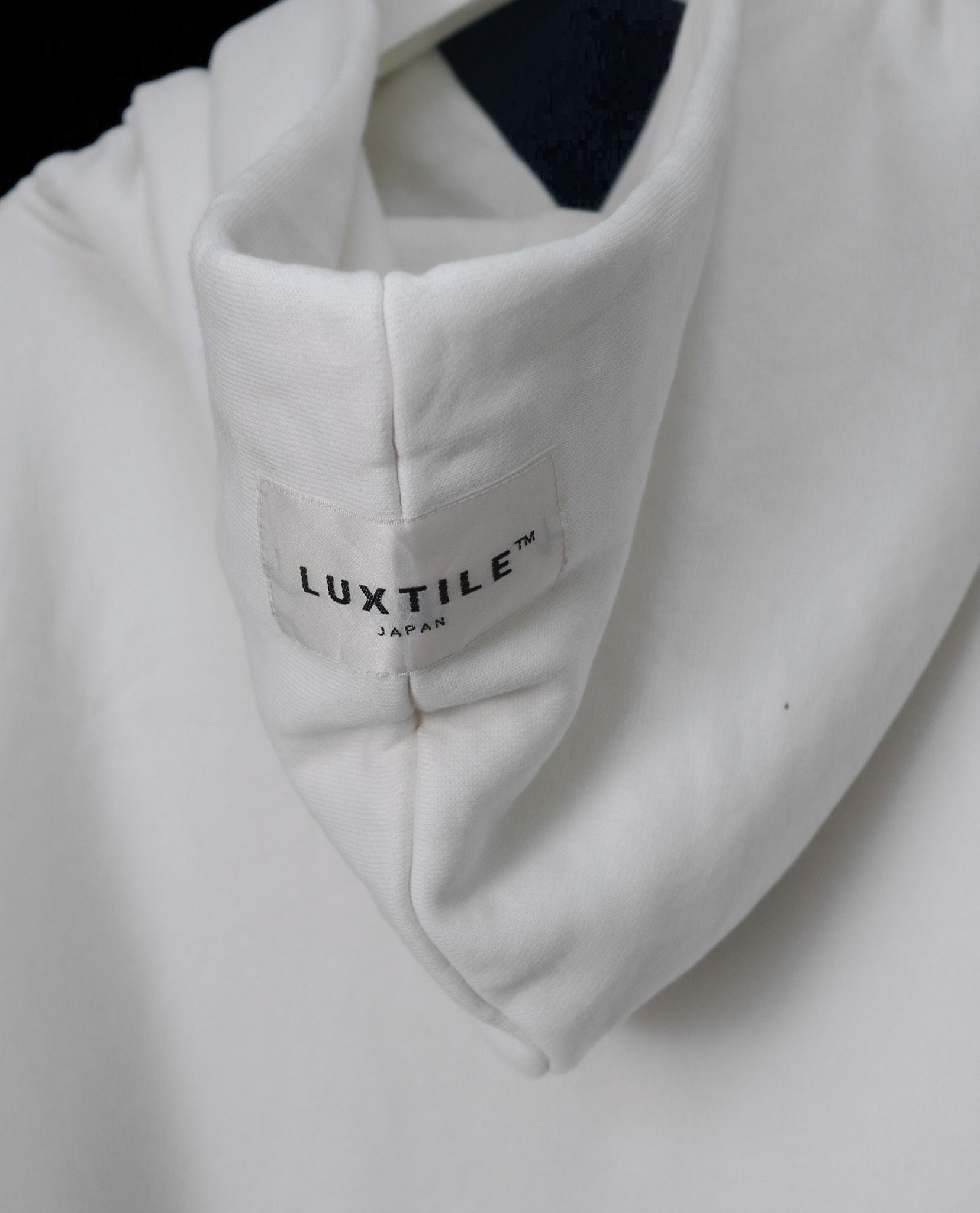  07.04.23 - VTG PULLOVER HOODIE - LUXLITE 